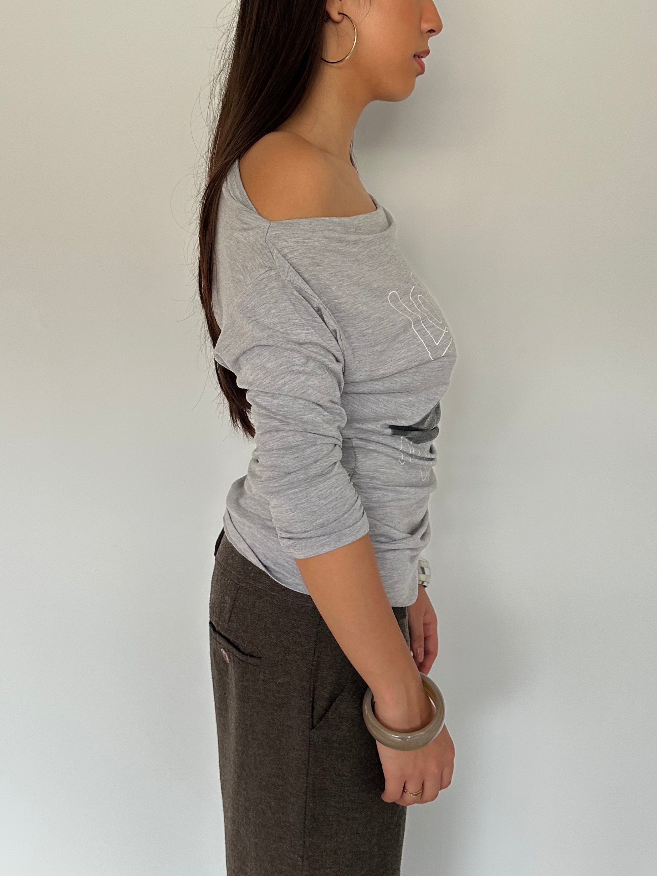 slouchy off shoulder top — size m