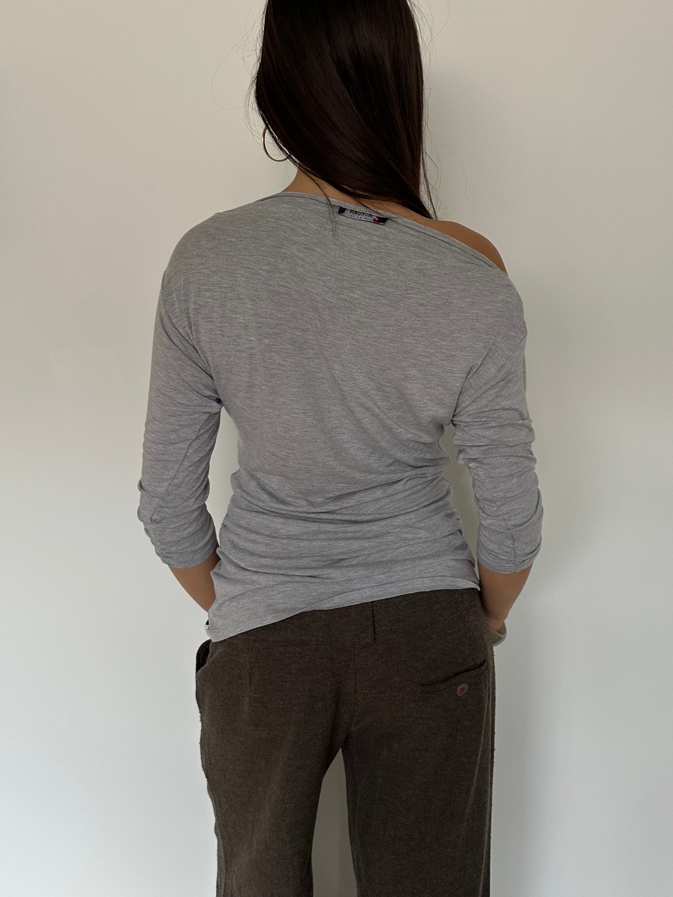 slouchy off shoulder top — size m