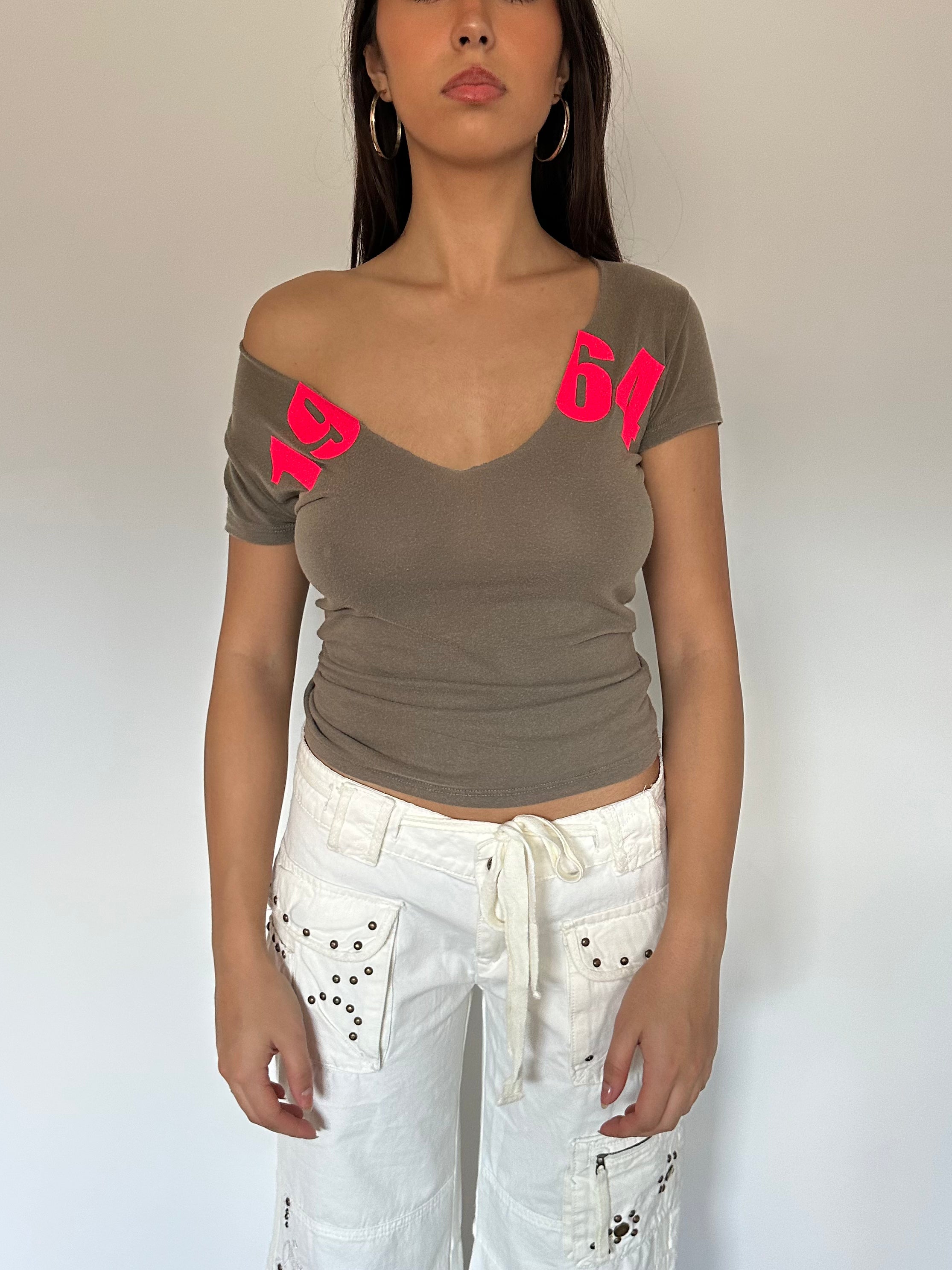 v-neck top — size xs
