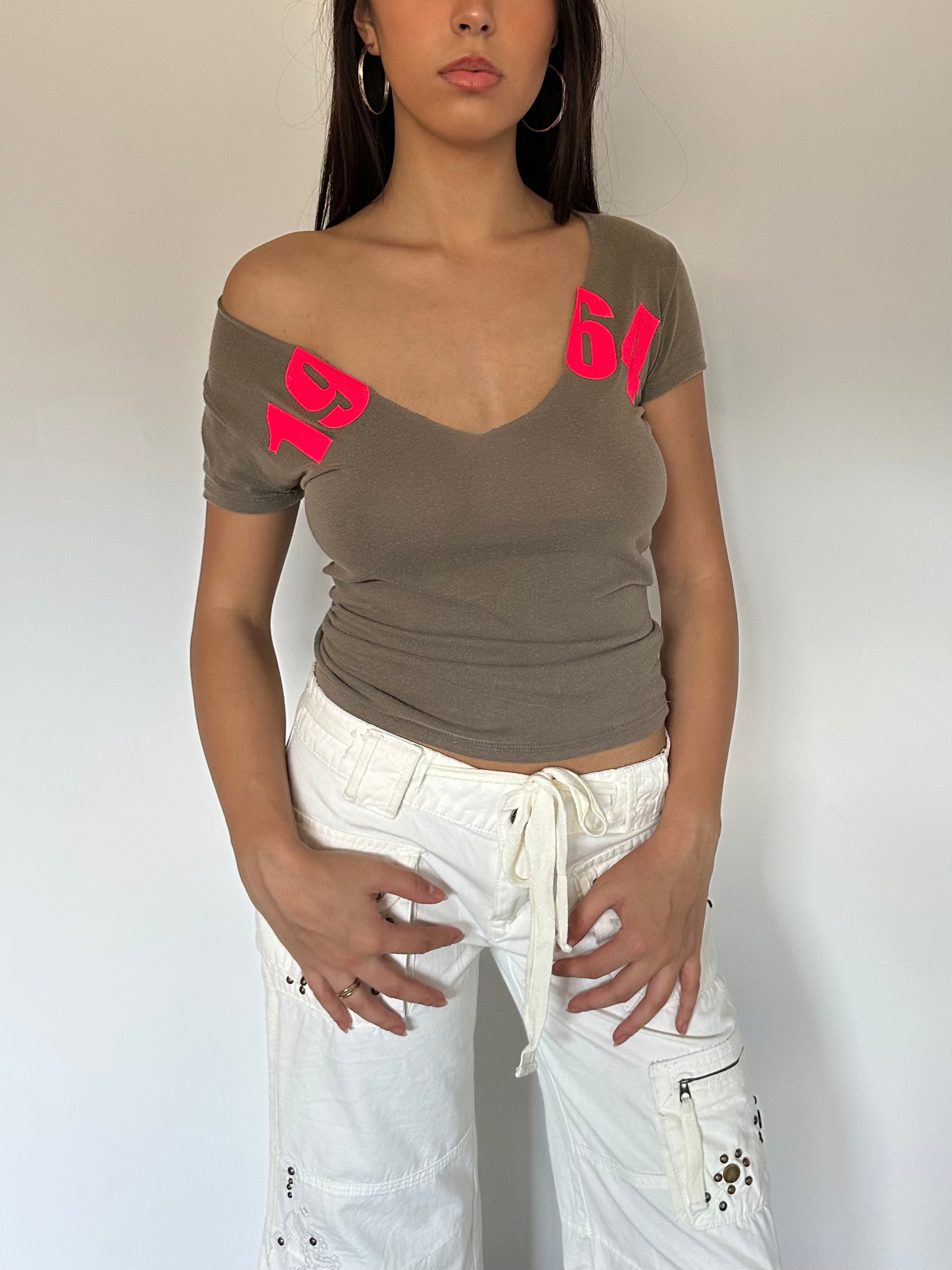 v-neck top — size xs