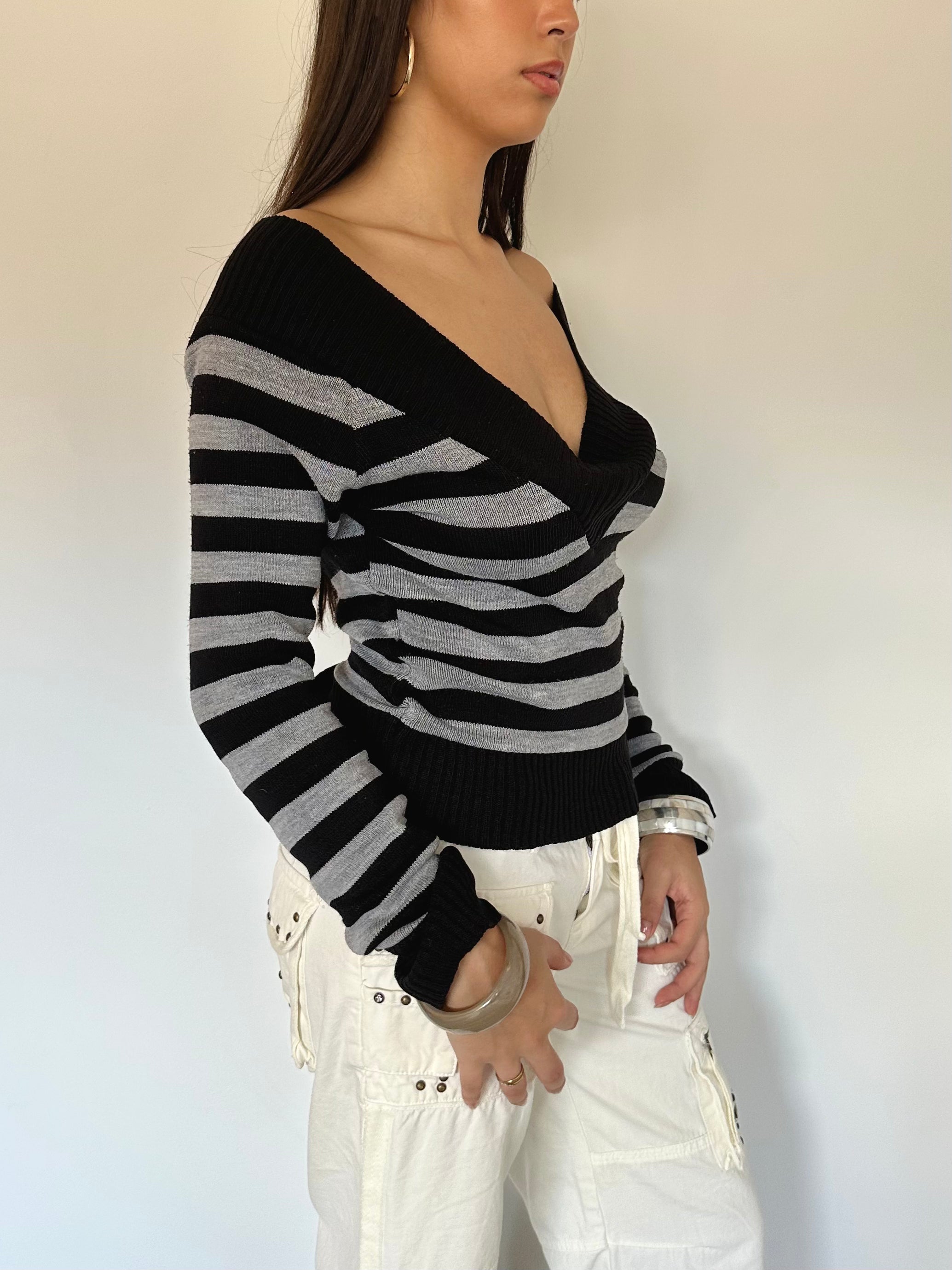 off shoulder stripe knit — size m/l