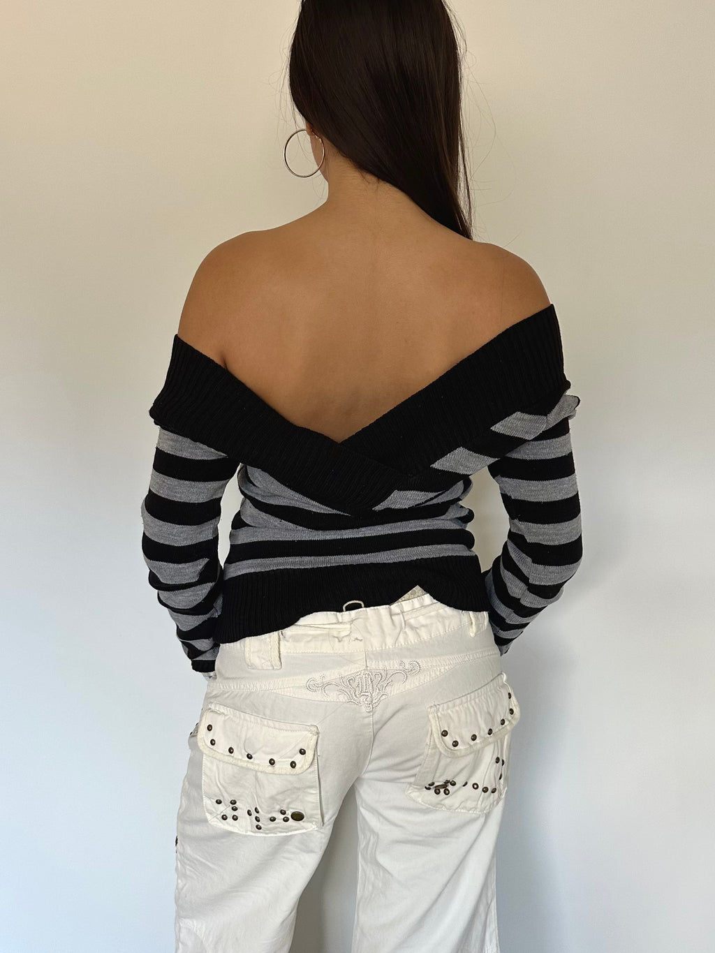 off shoulder stripe knit — size m/l