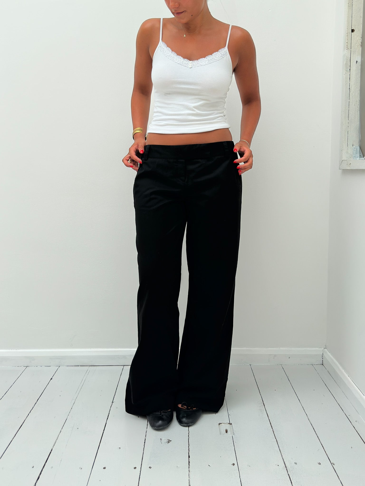 low rise wide leg trousers — size S/M