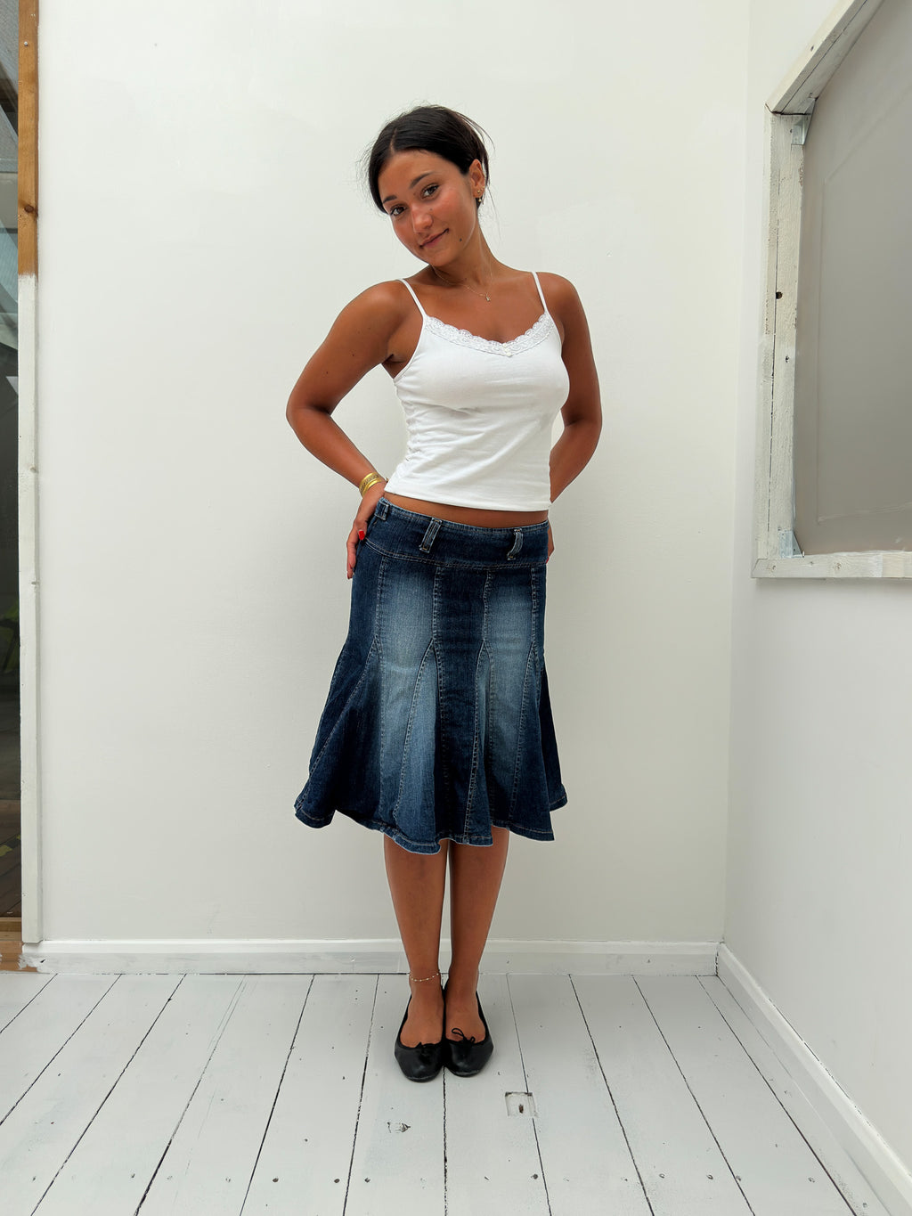 denim midi skirt — size XS