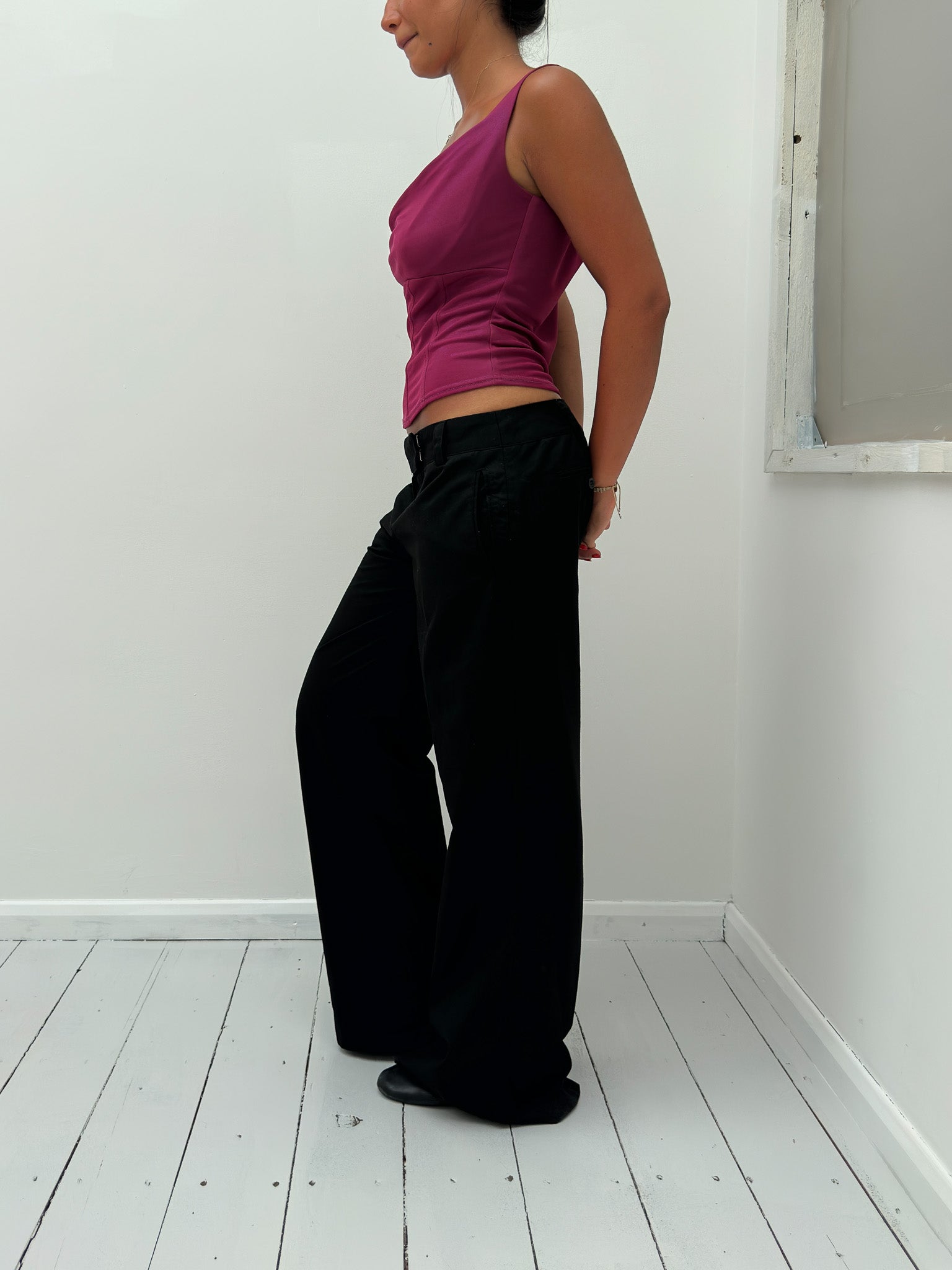 slinky cowl neck top — size S