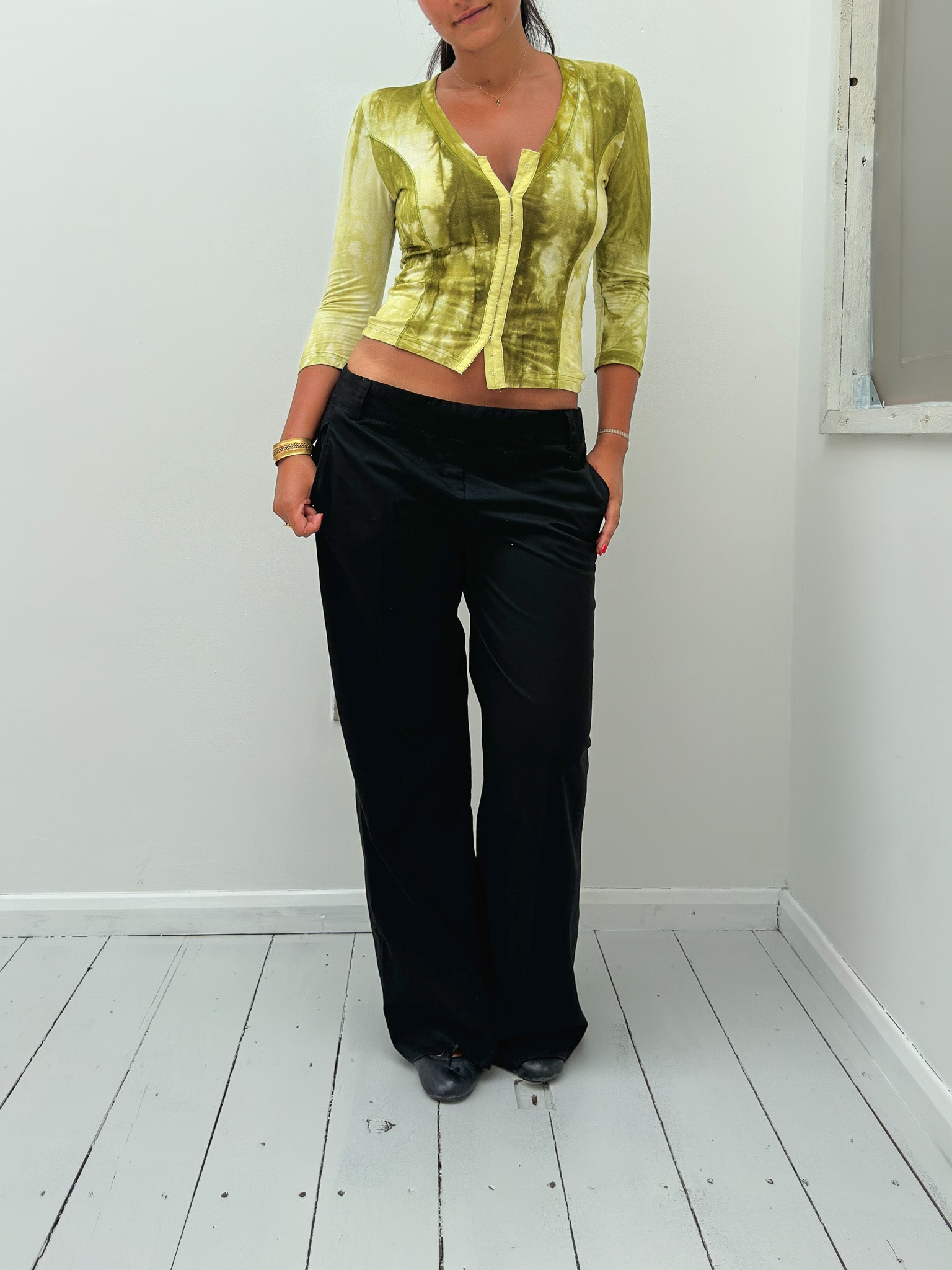 3/4 sleeve top — size S