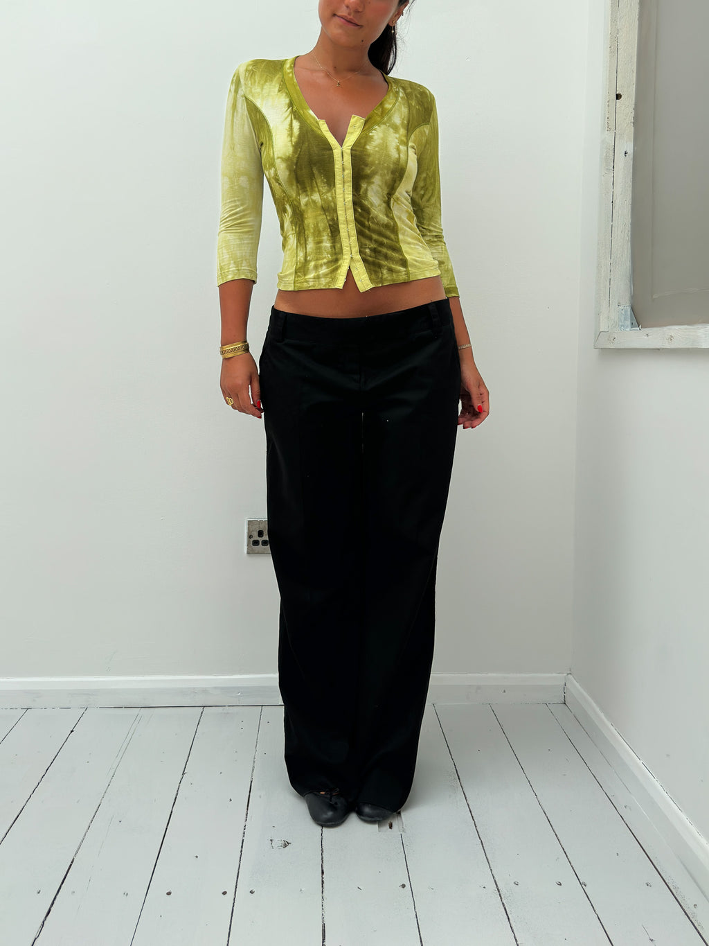 3/4 sleeve top — size S