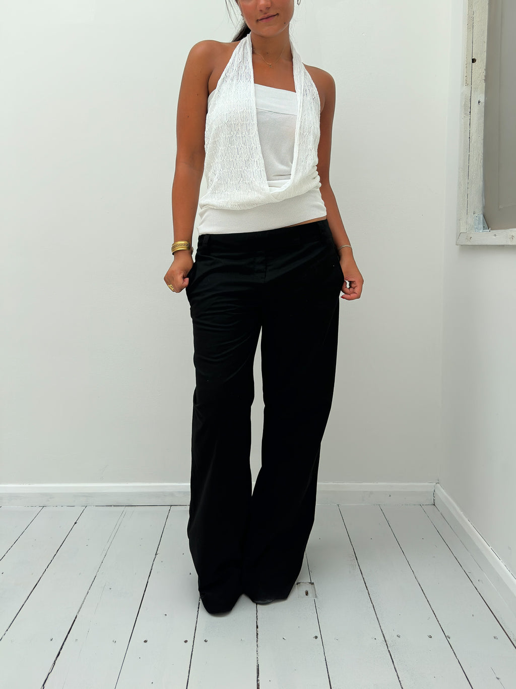 knit halter top — size S