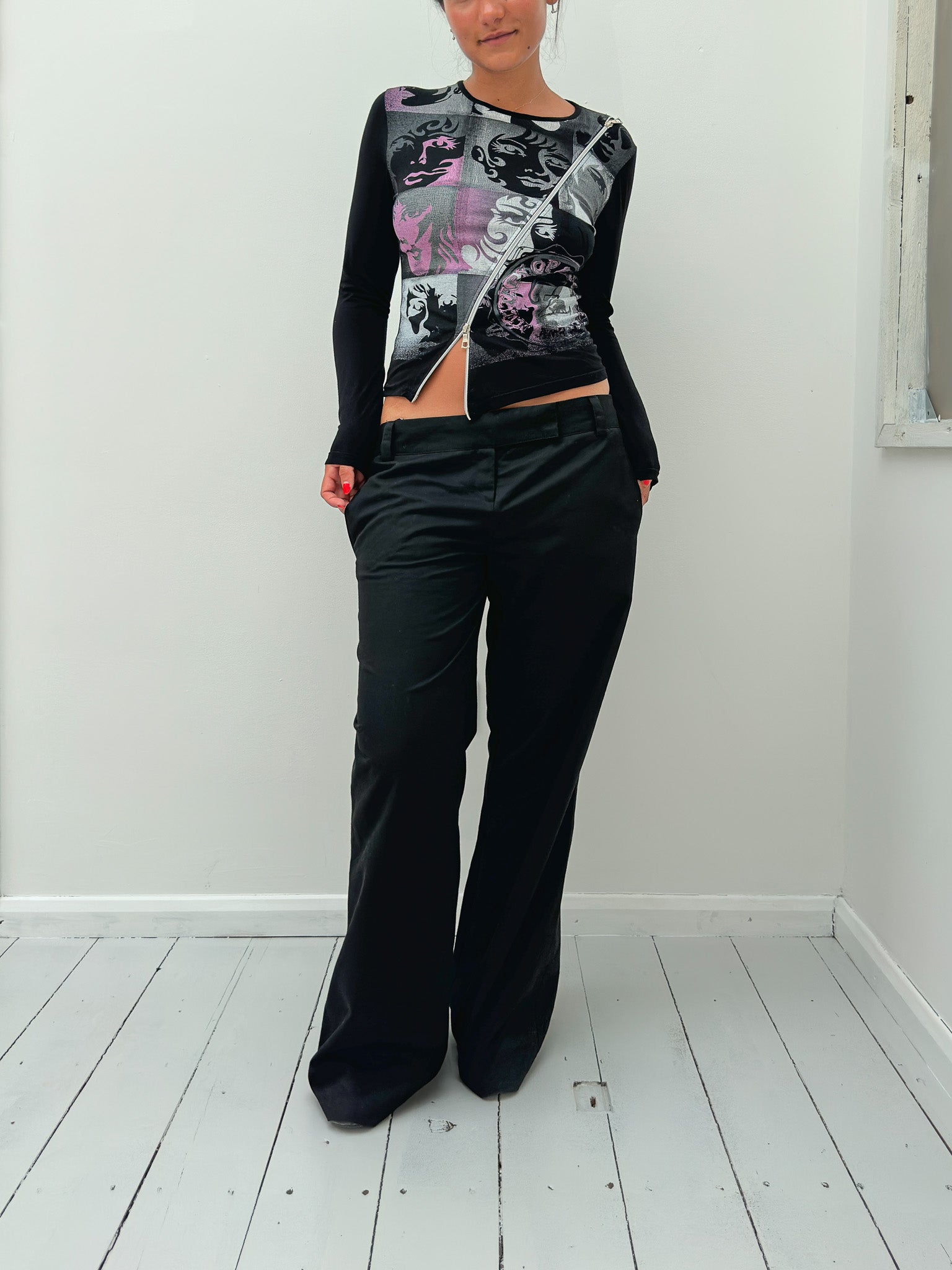 zip long sleeve top — size S