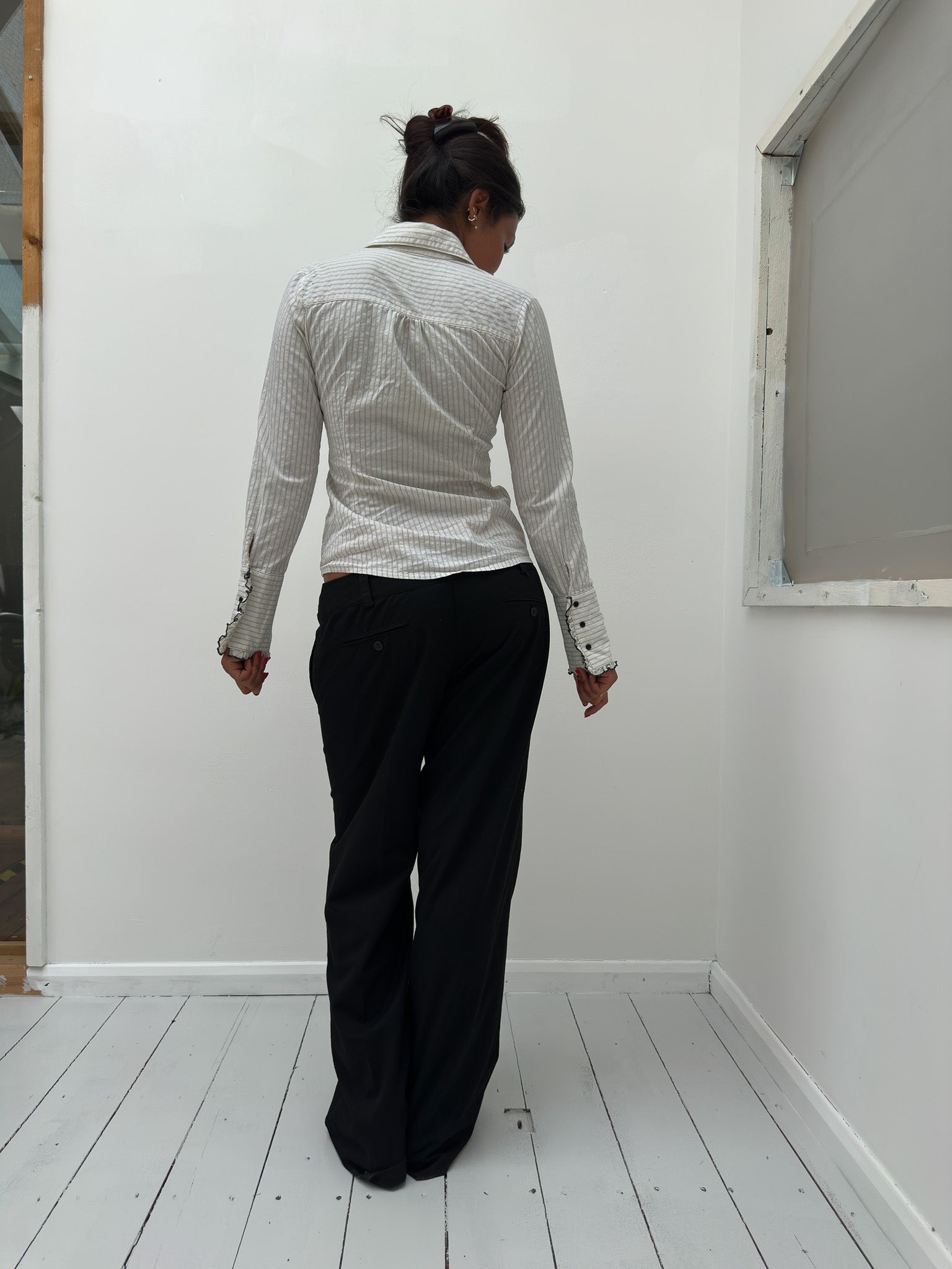 pinstripe ruffle shirt — size XS/S