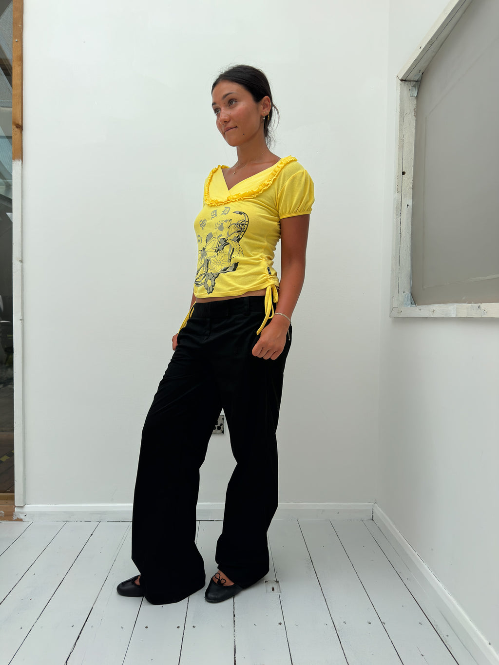 yellow frill tee — size S