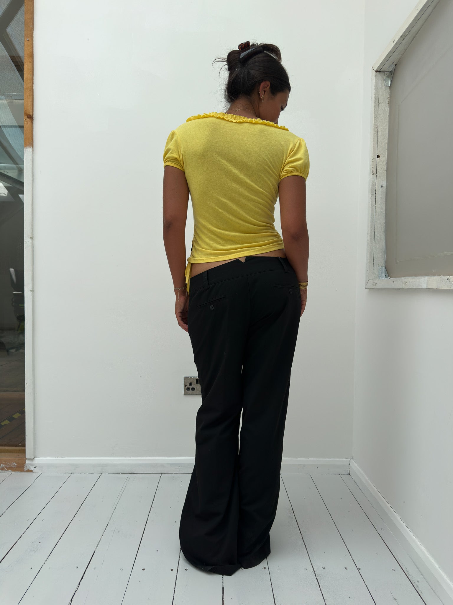 yellow frill tee — size S