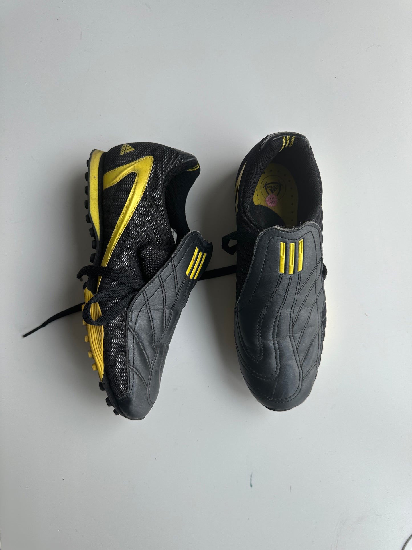 Adidas Trainers · UK Size 4.5 (EU 37.5)