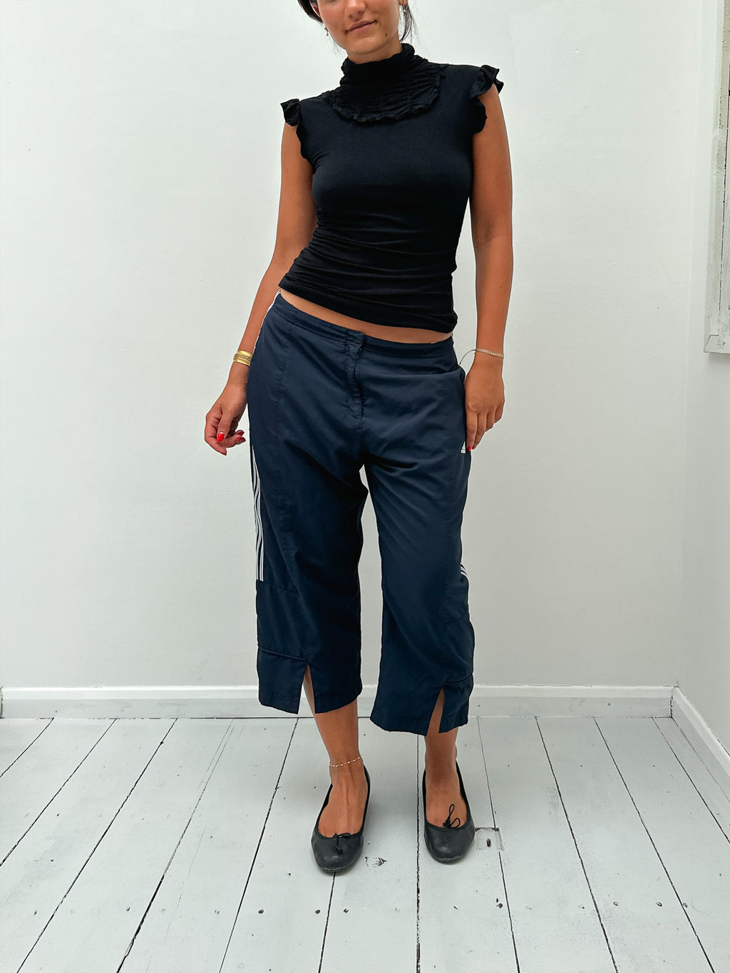 mock neck frill top — size S