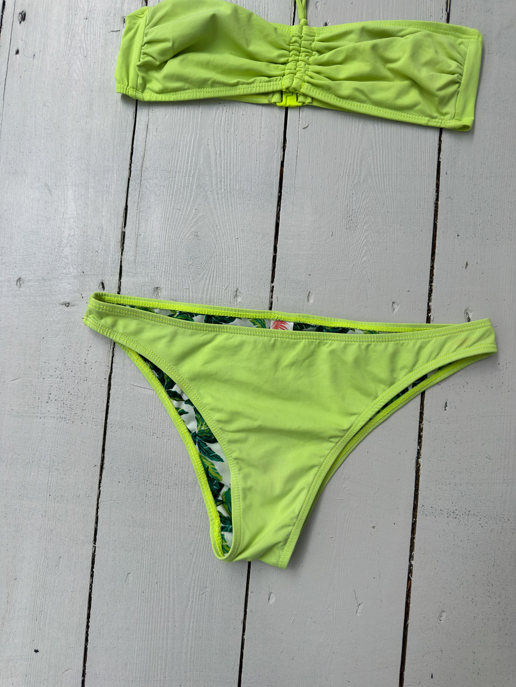 green bikini — size XS/S