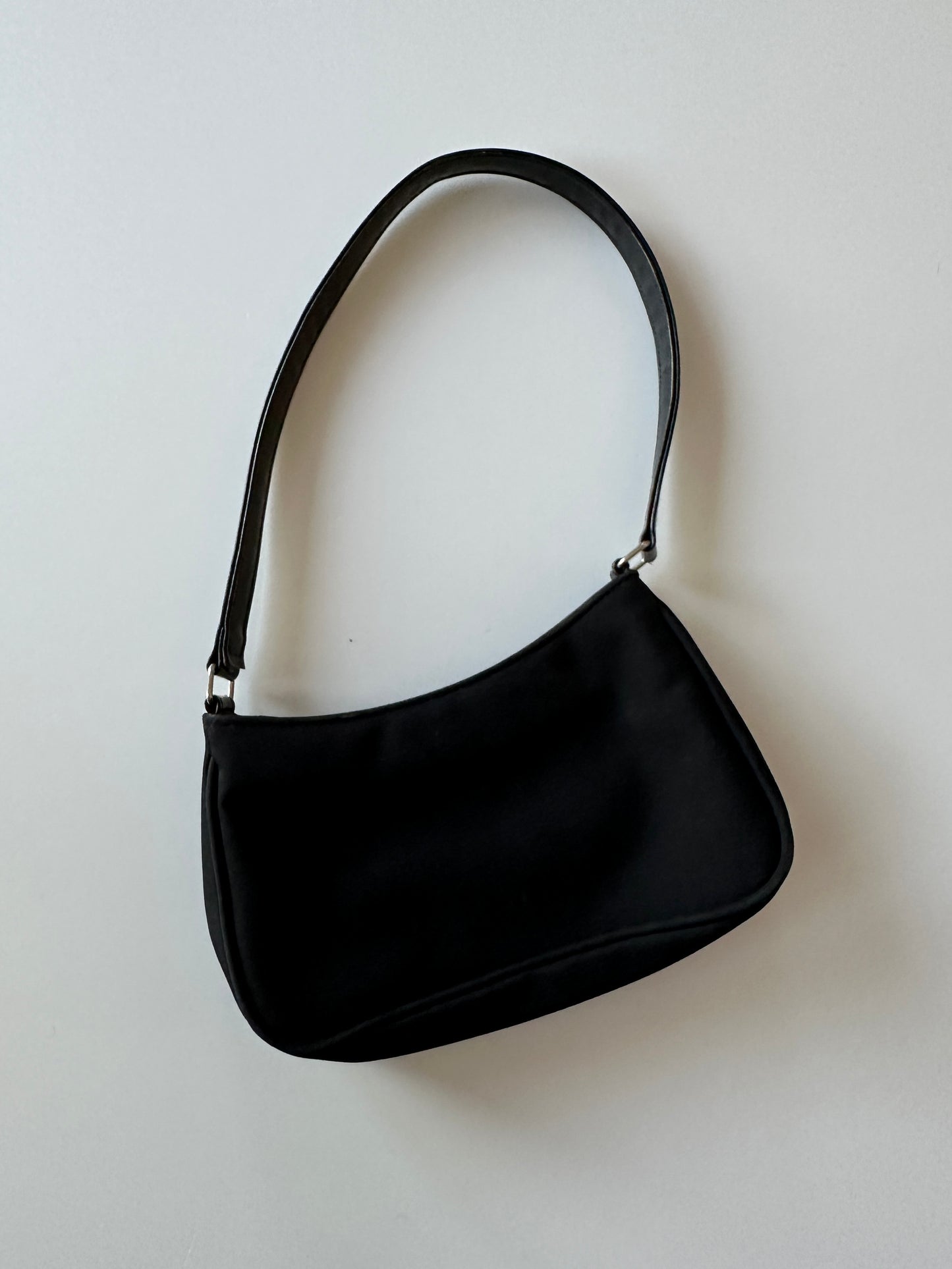 Nylon HandBag • One Size