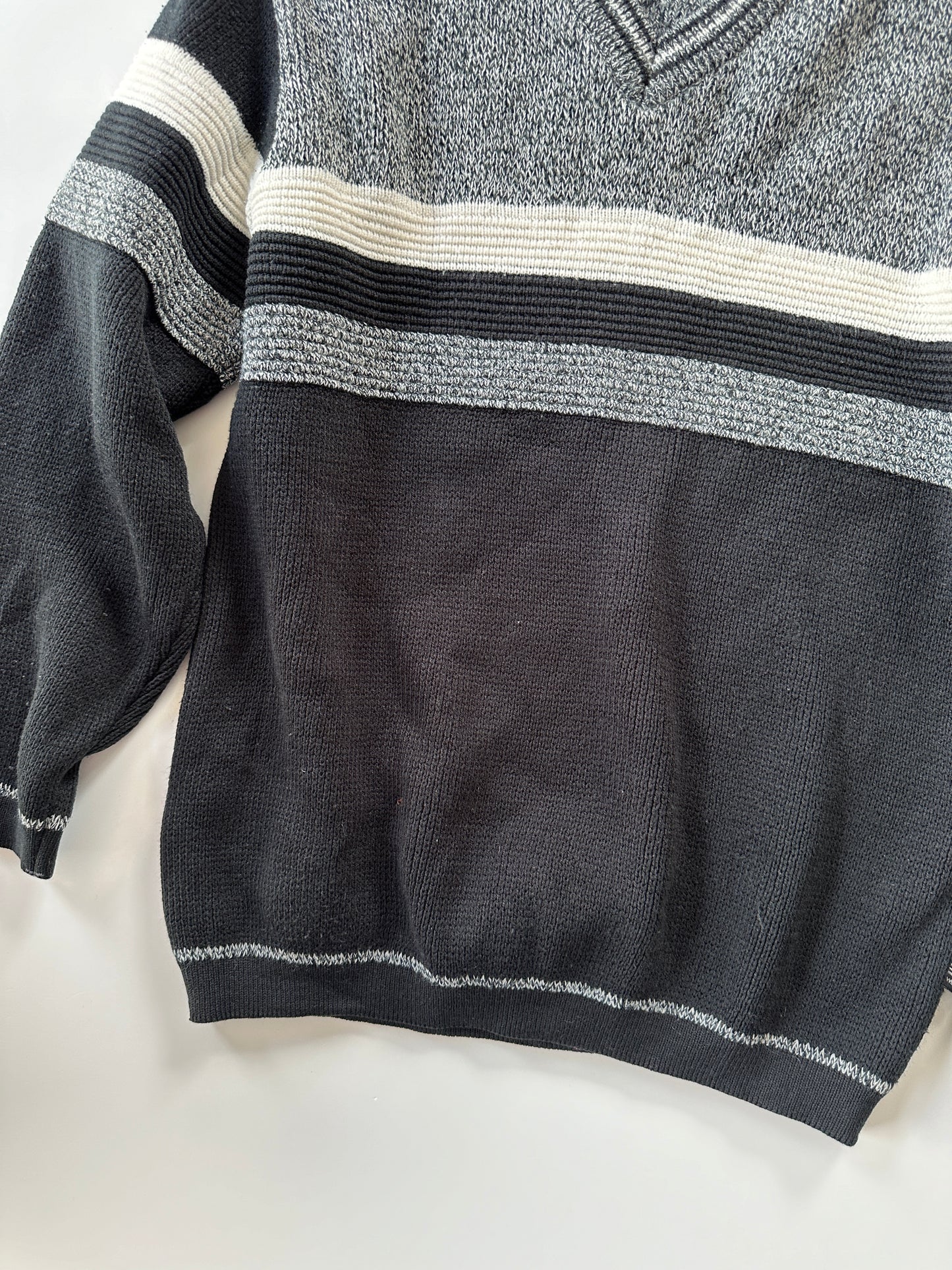 Skater Knit Jumper • Size L/XL