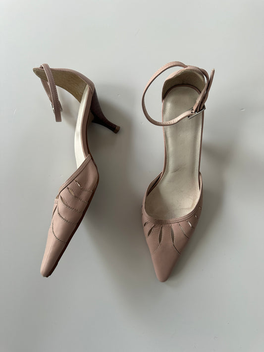 Pointed Toe Heels • UK Size 4 (EU 37)