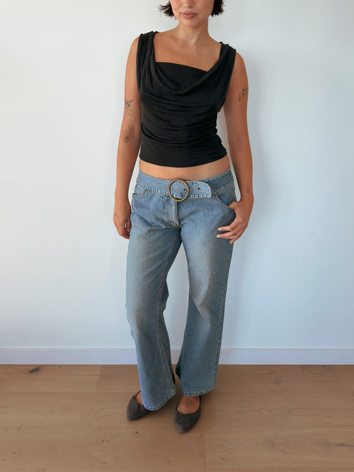 low rise belt jeans — size S-M