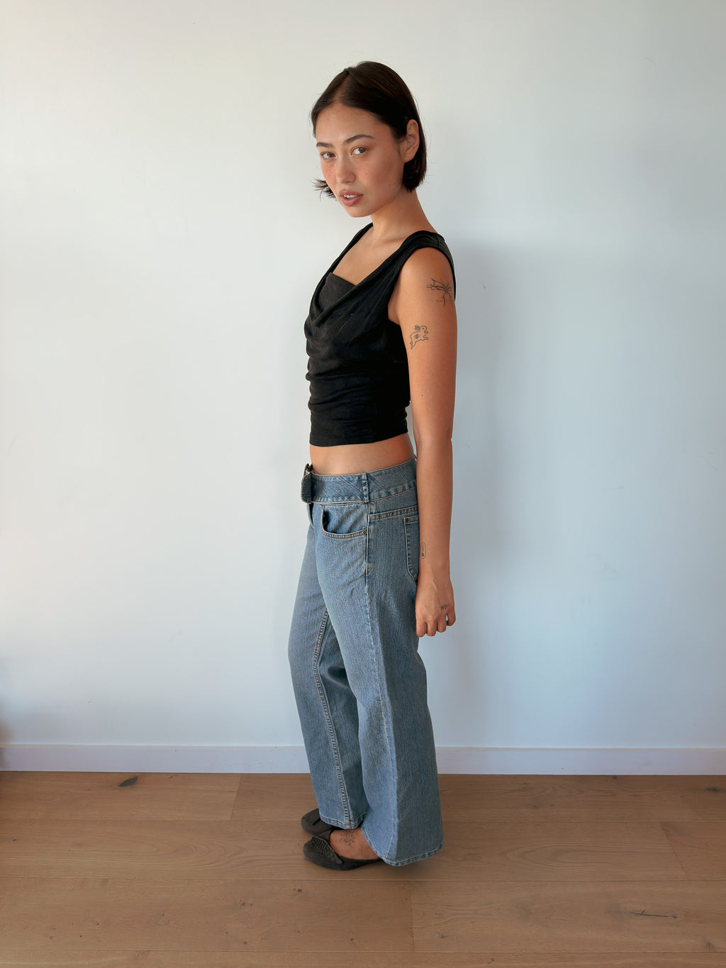 low rise belt jeans — size S-M
