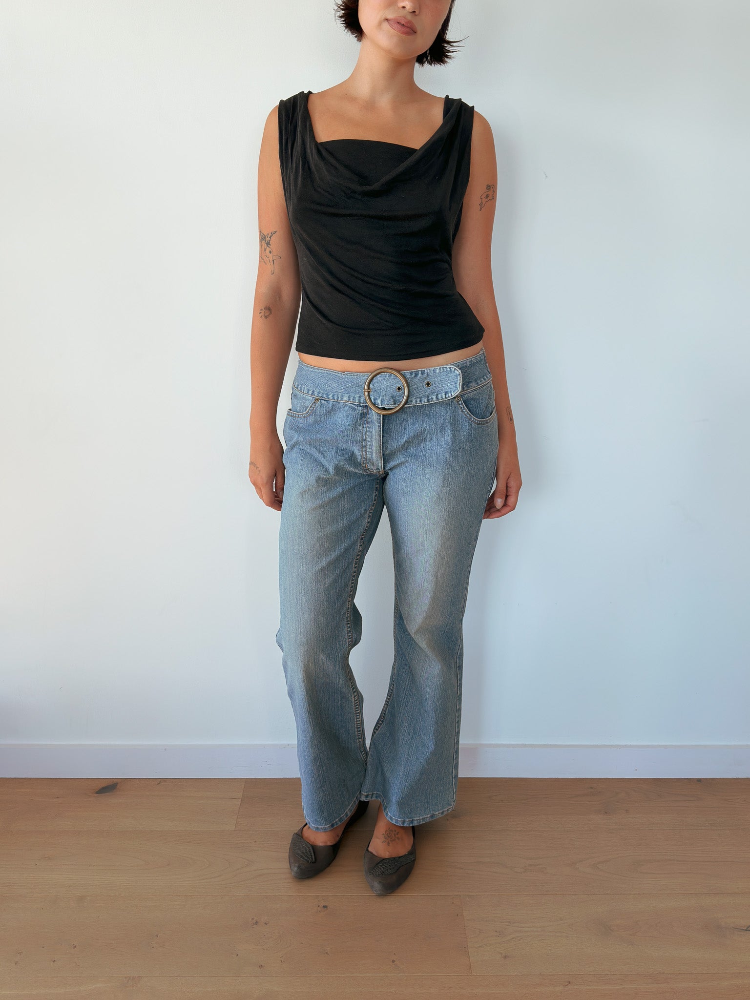 low rise belt jeans — size S-M