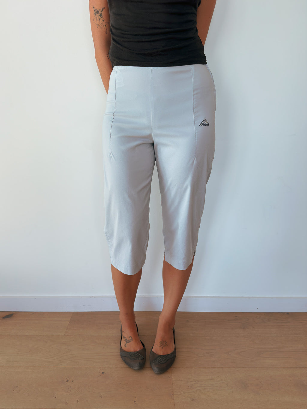 adidas capri pants — size XS