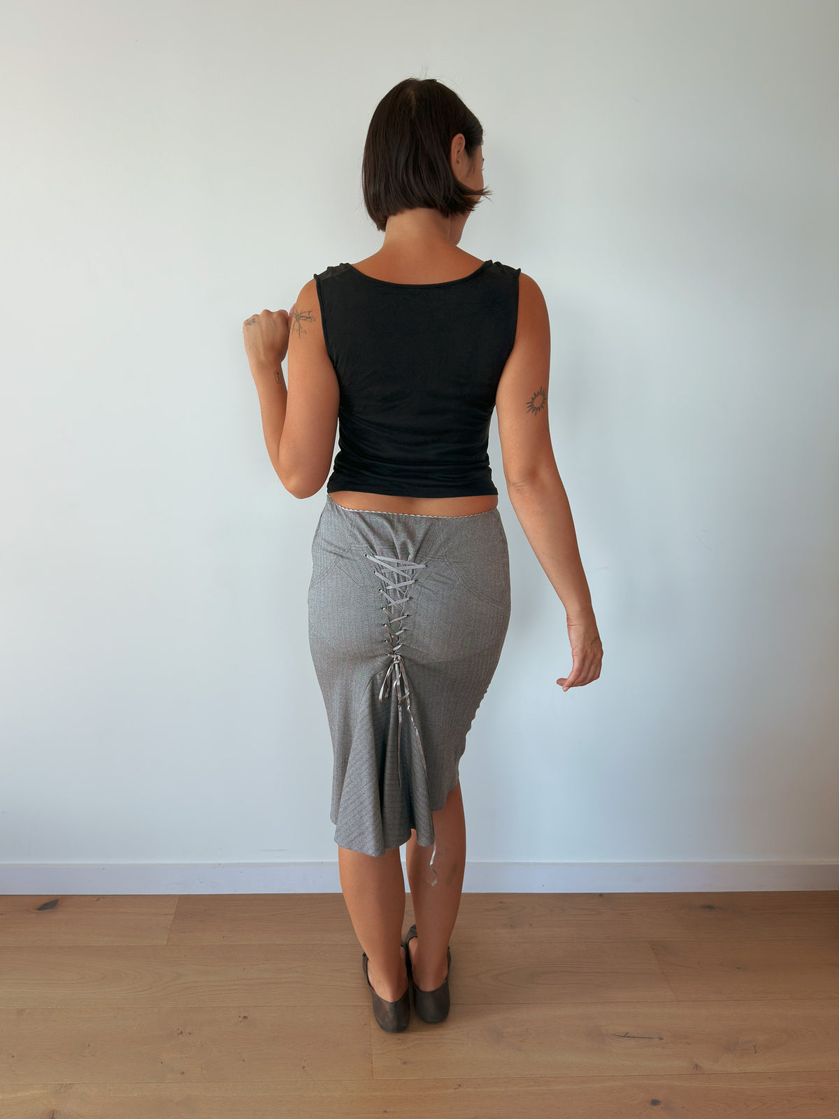 lace up midi skirt — size XS