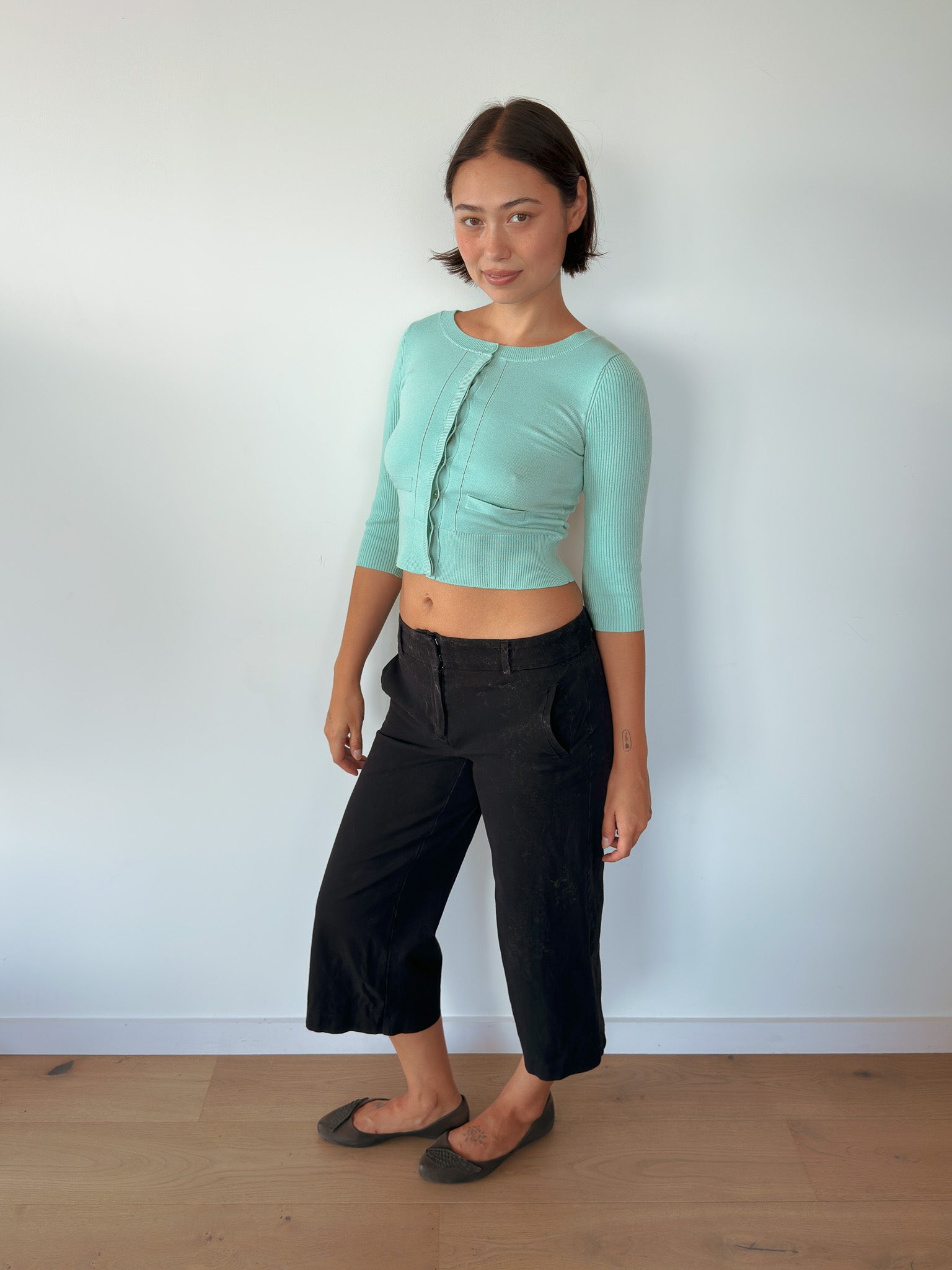 3/4 sleeve crop cardigan — size XS