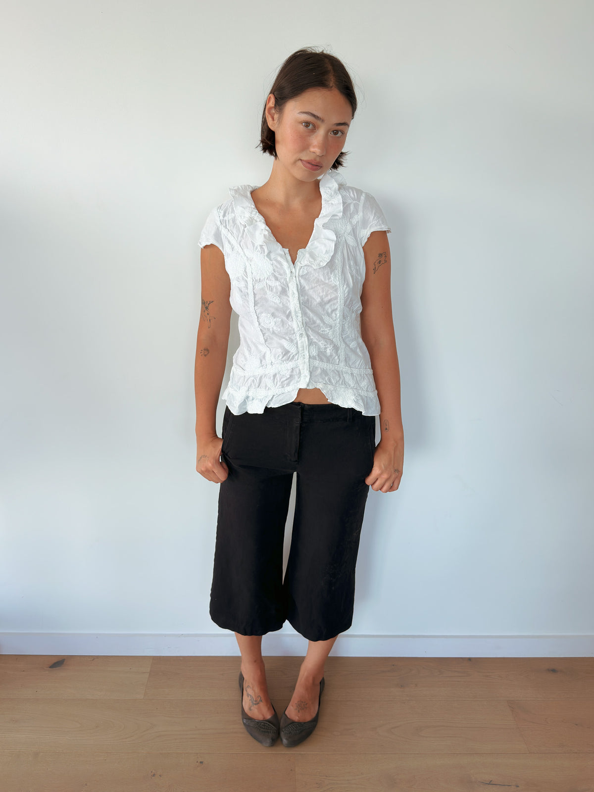 button up frill blouse — size M