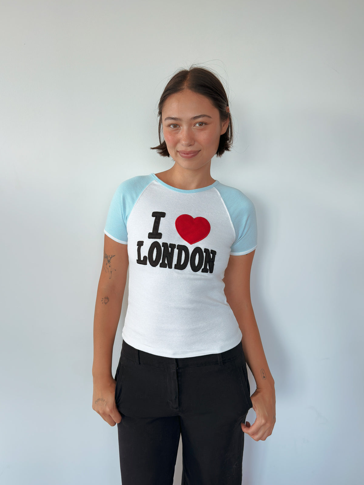 london baby tee — size XS-S