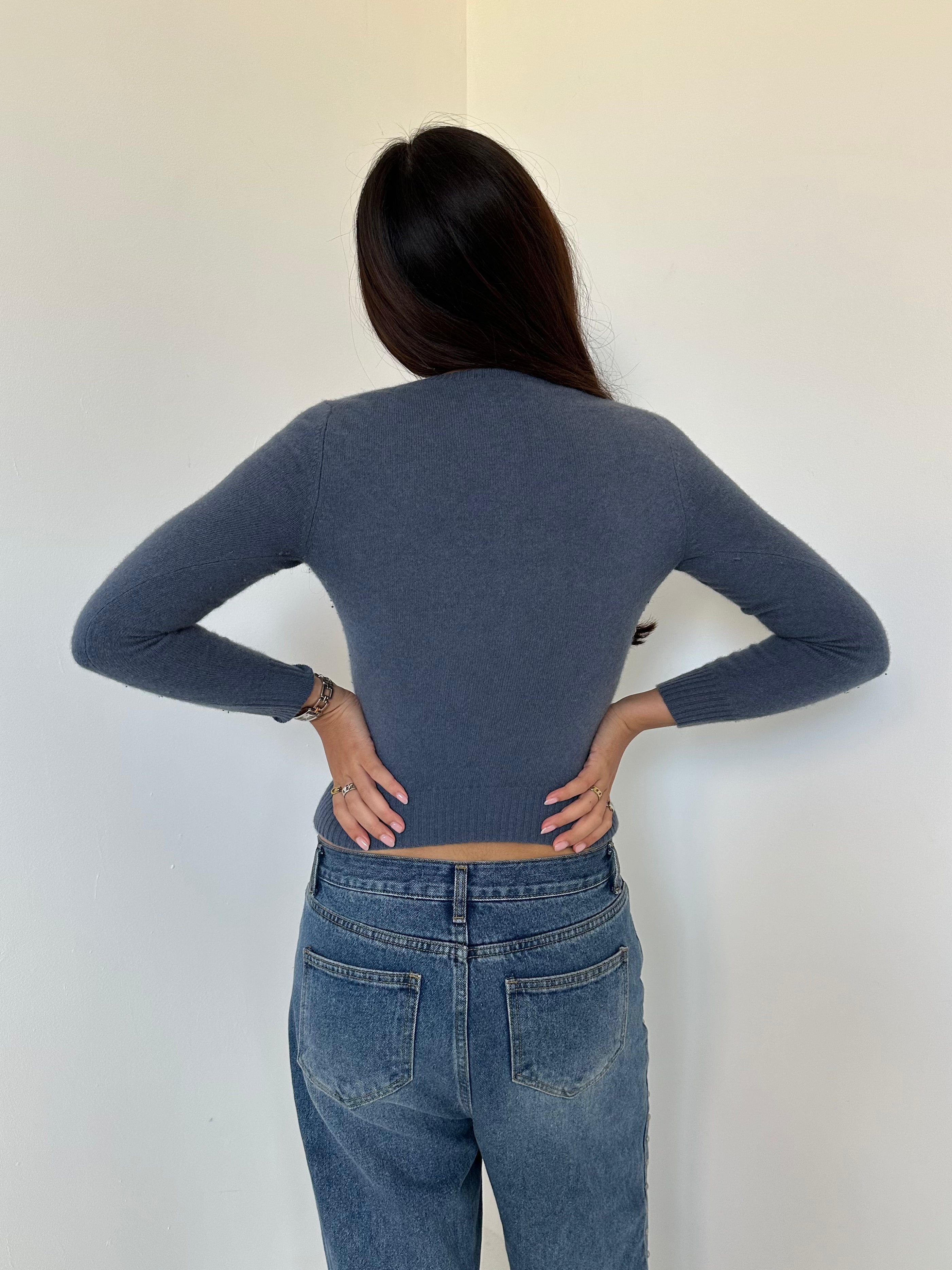 cashmere knit — size xs