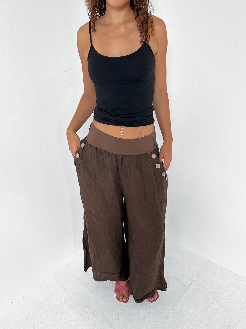 wide leg trousers — size s/m
