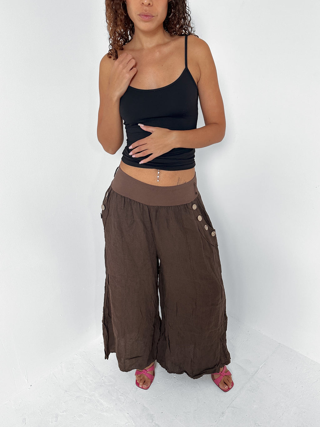 wide leg trousers — size s/m