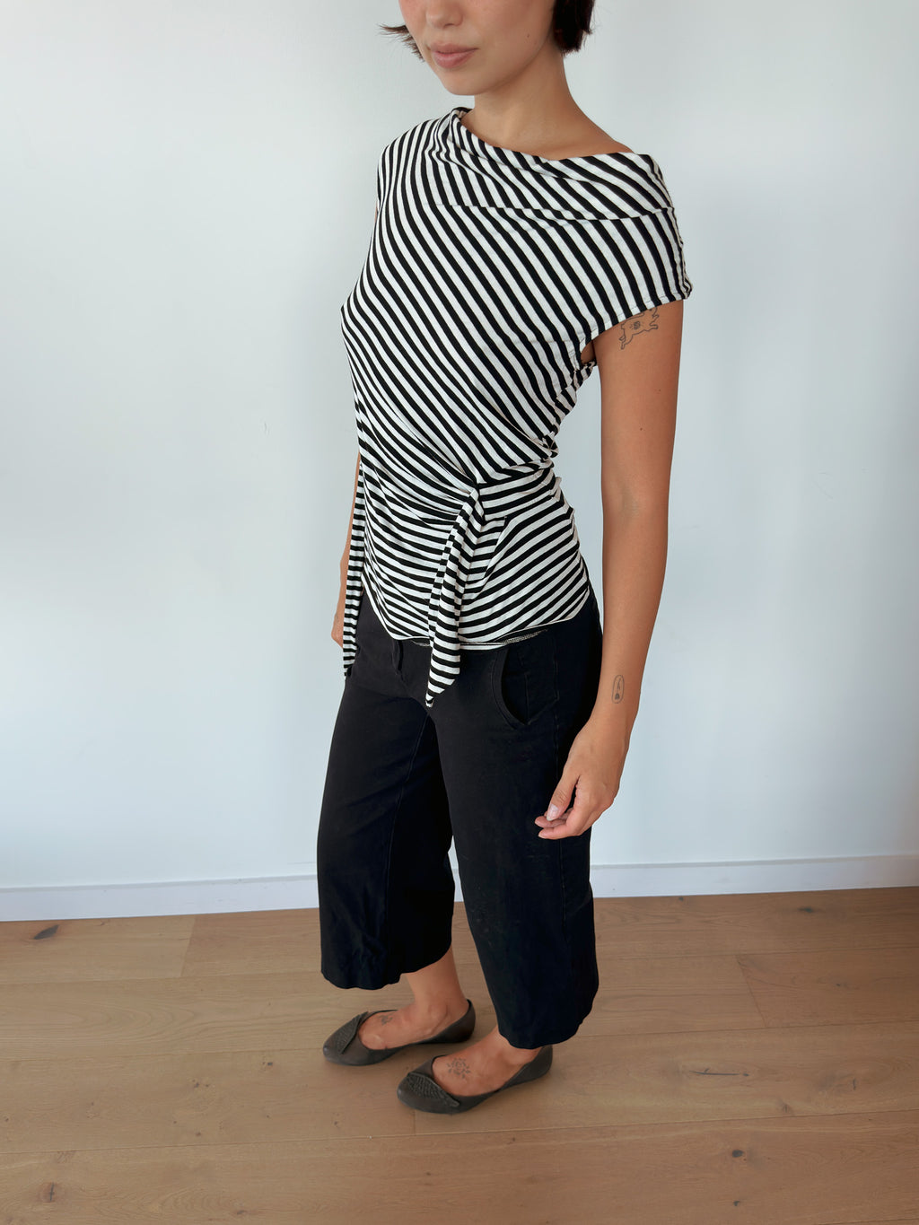 asymmetric stripe top — size S-M