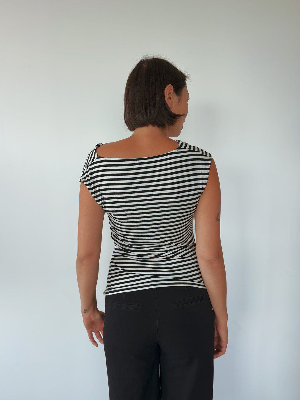 asymmetric stripe top — size S-M