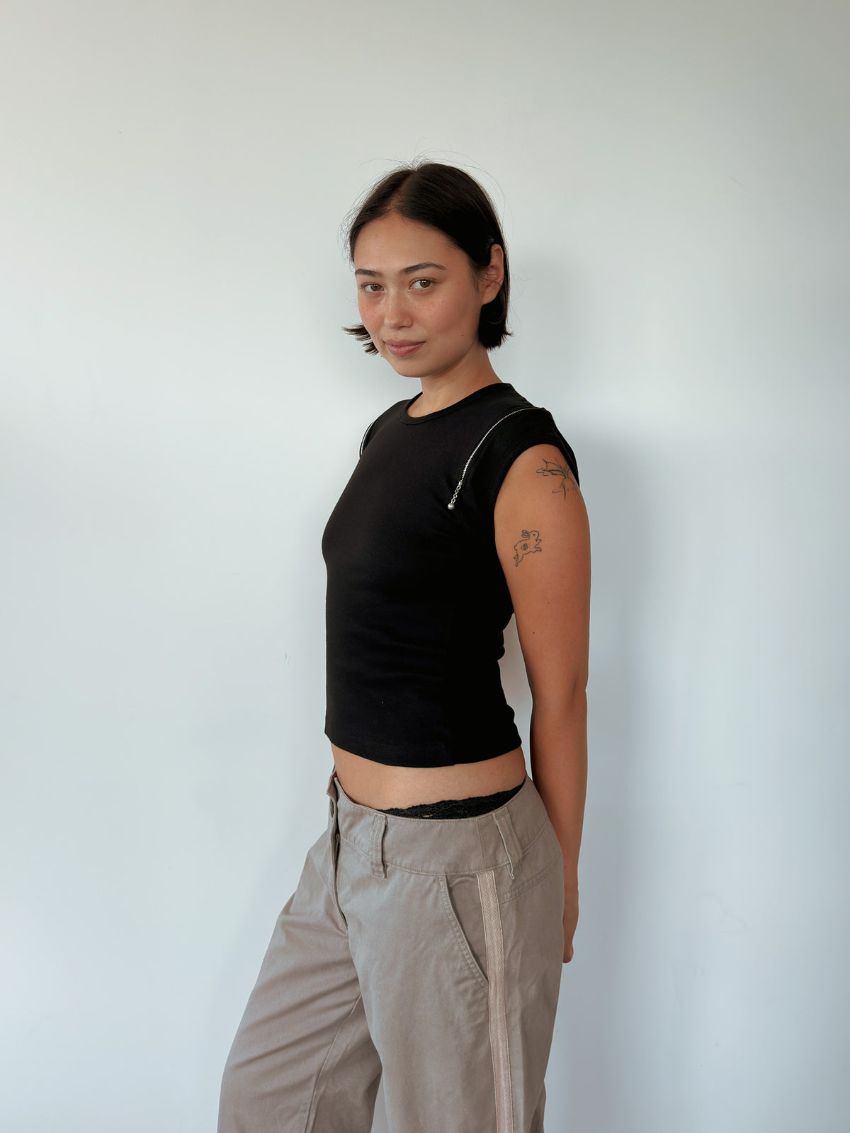zip baby tee — size S