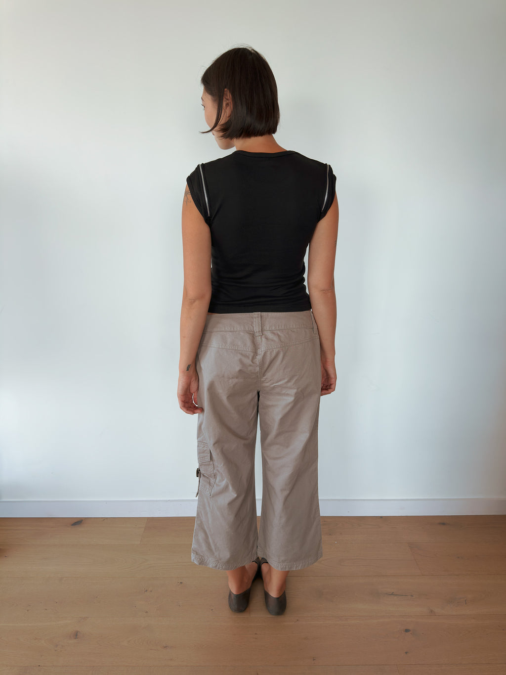 zip baby tee — size S