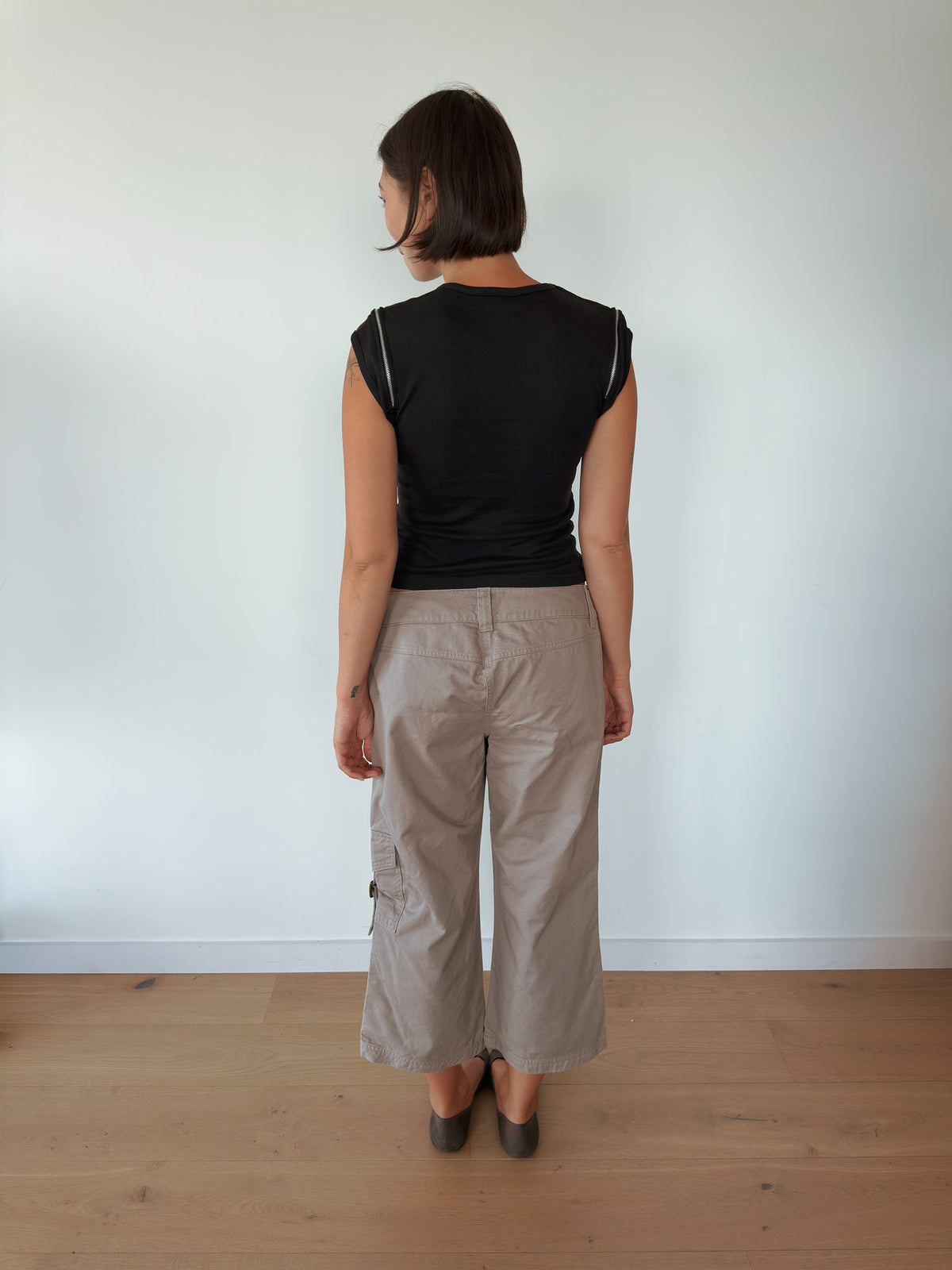 zip baby tee — size S