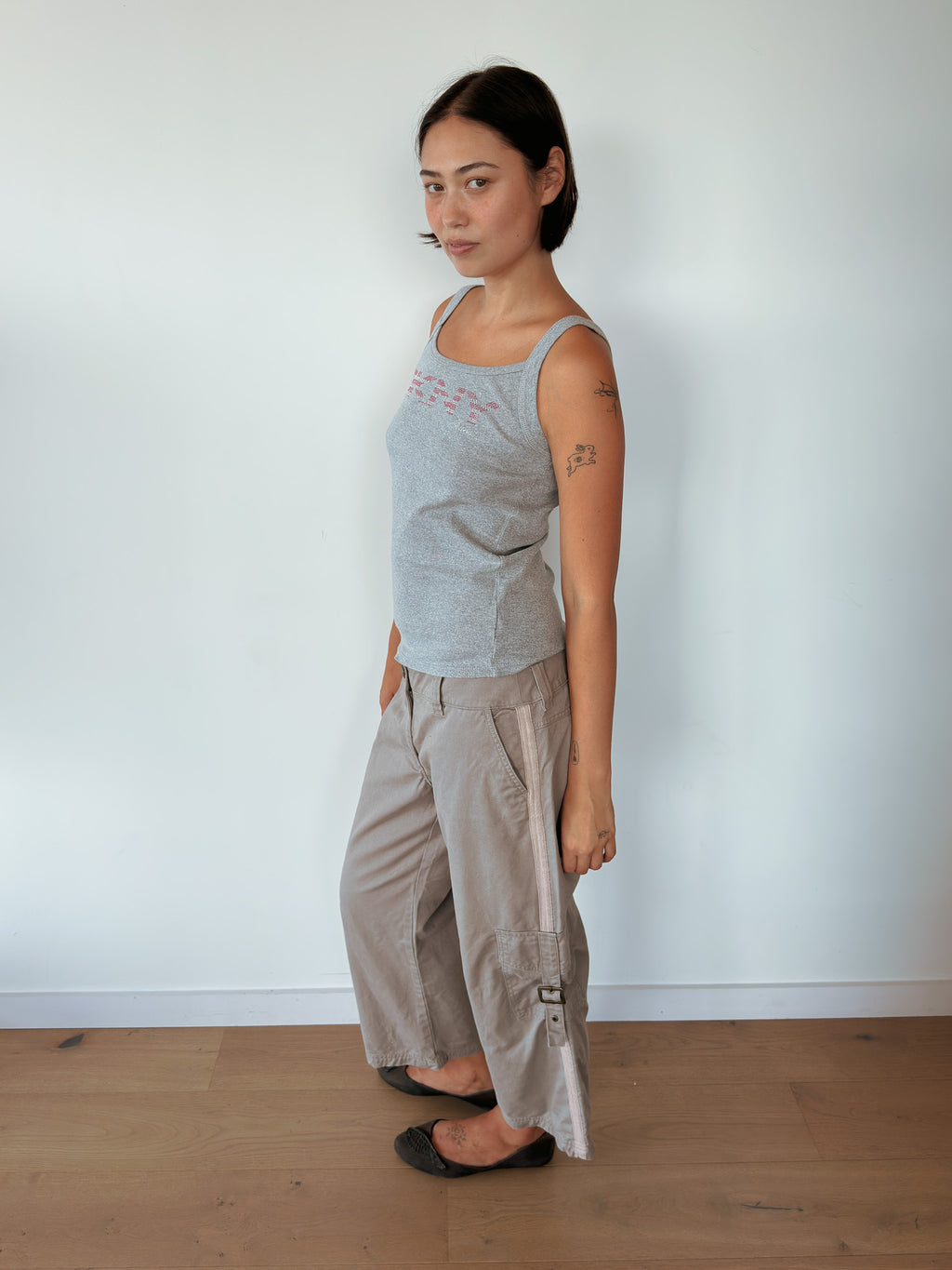dkny tank top — size M