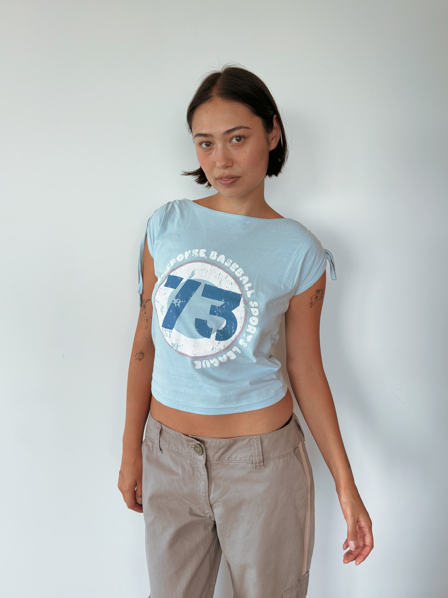 slouch graphic tee — size S