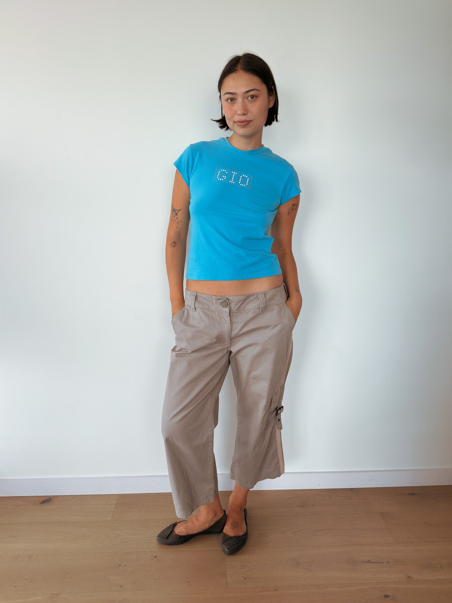 slouch graphic tee — size S