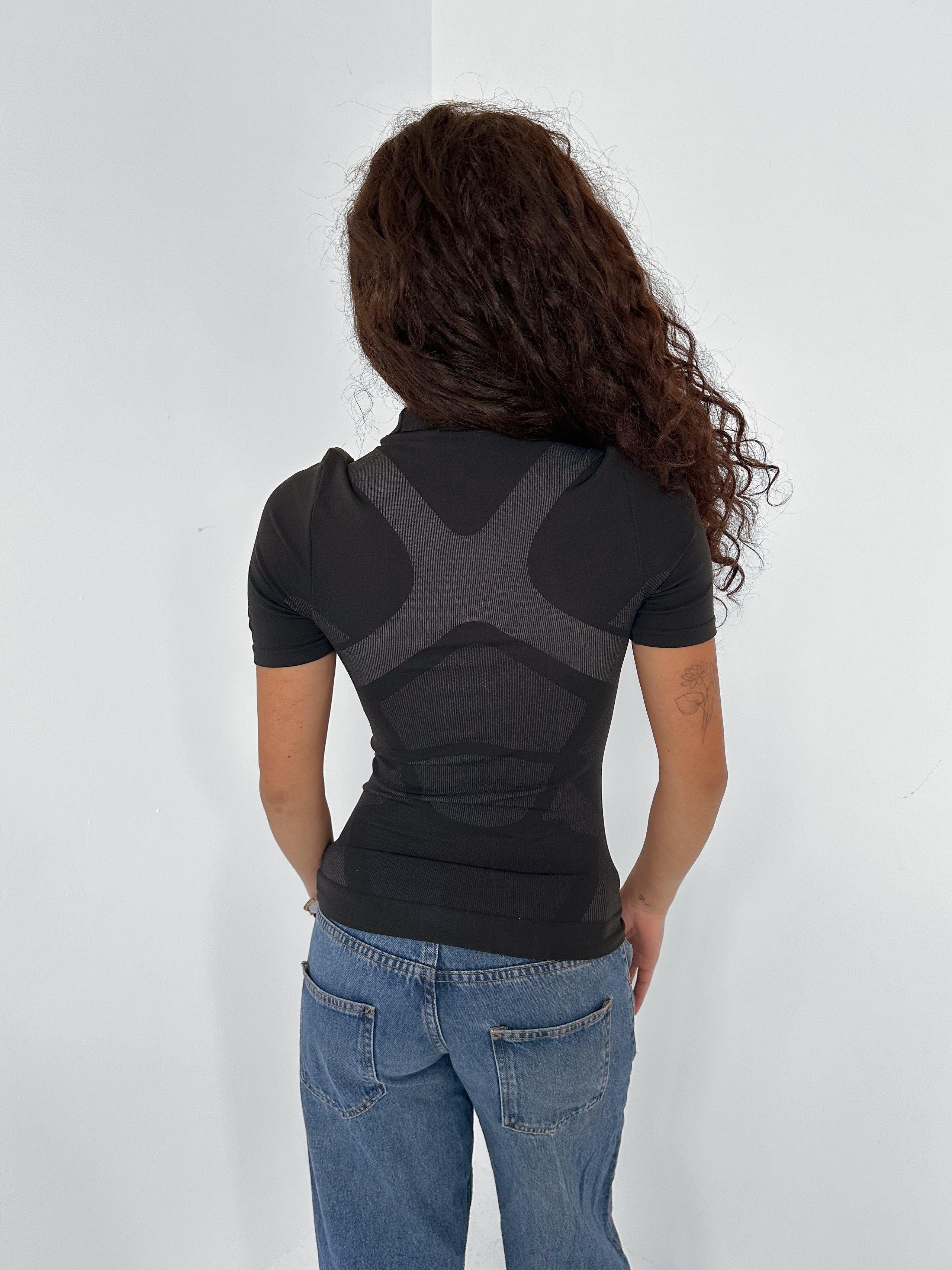 adidas top — size xs/s