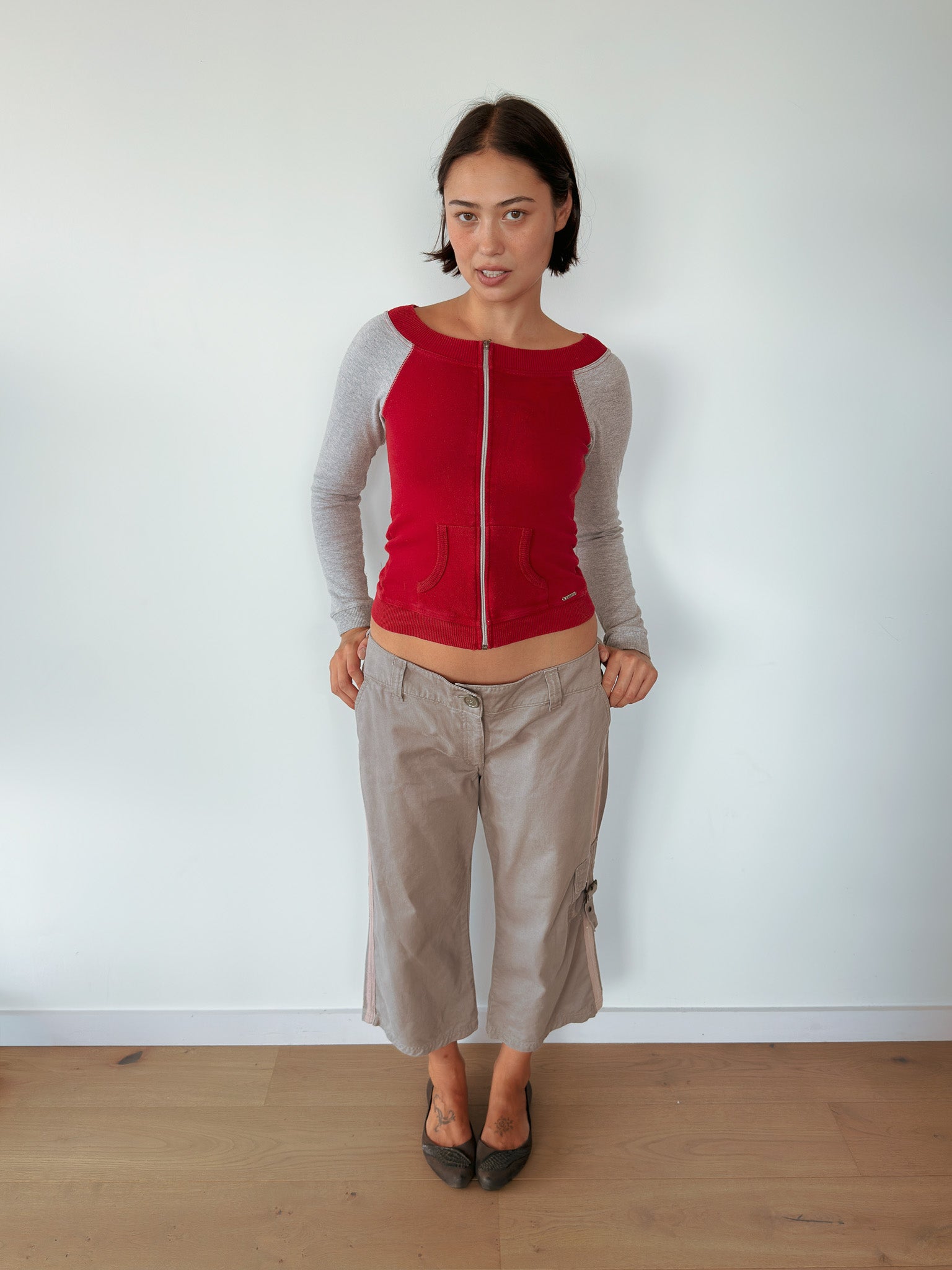 zip sporty top — size XS-S
