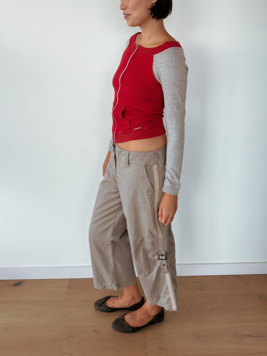 zip sporty top — size XS-S