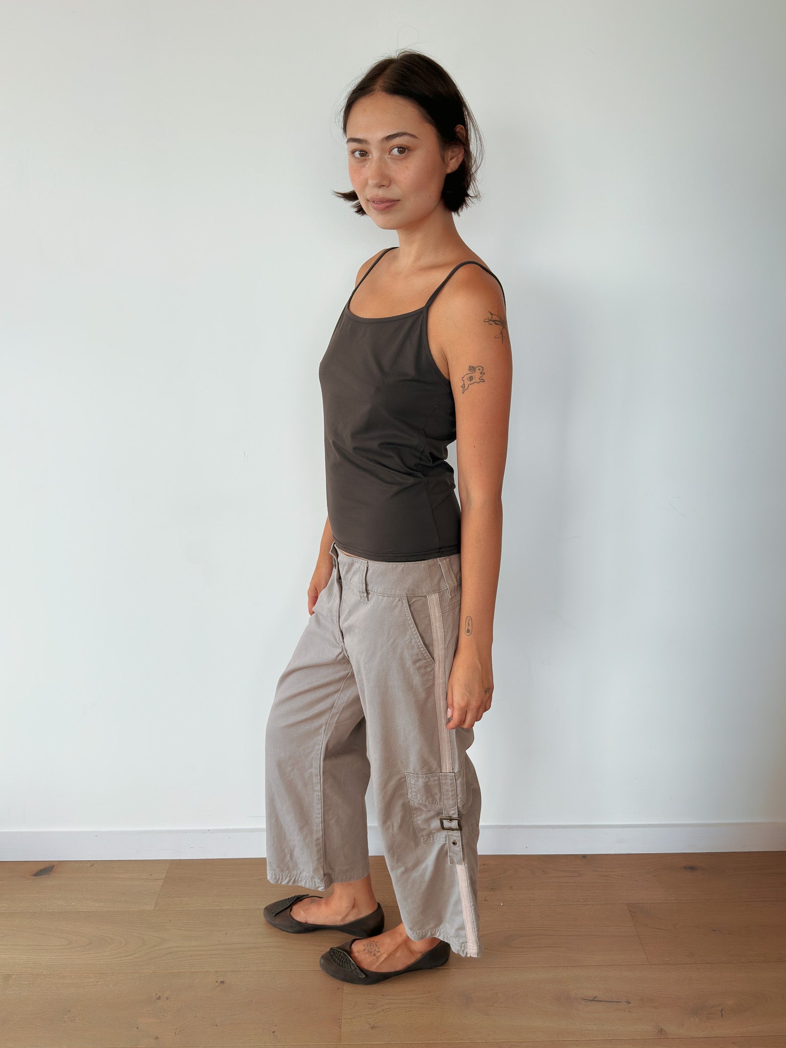 chocolate slinky cami top — size M-L