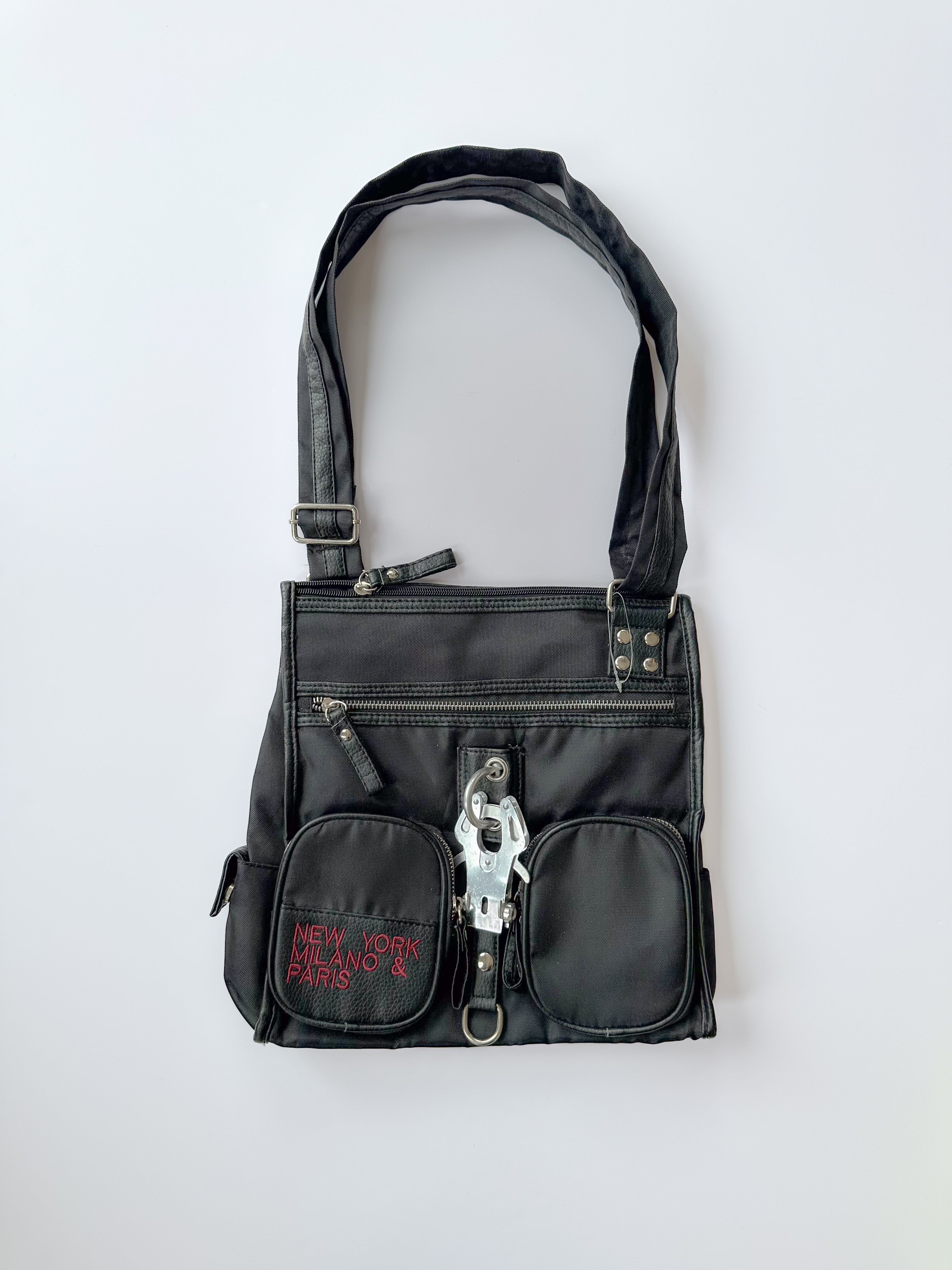 buckle hand bag / one size
