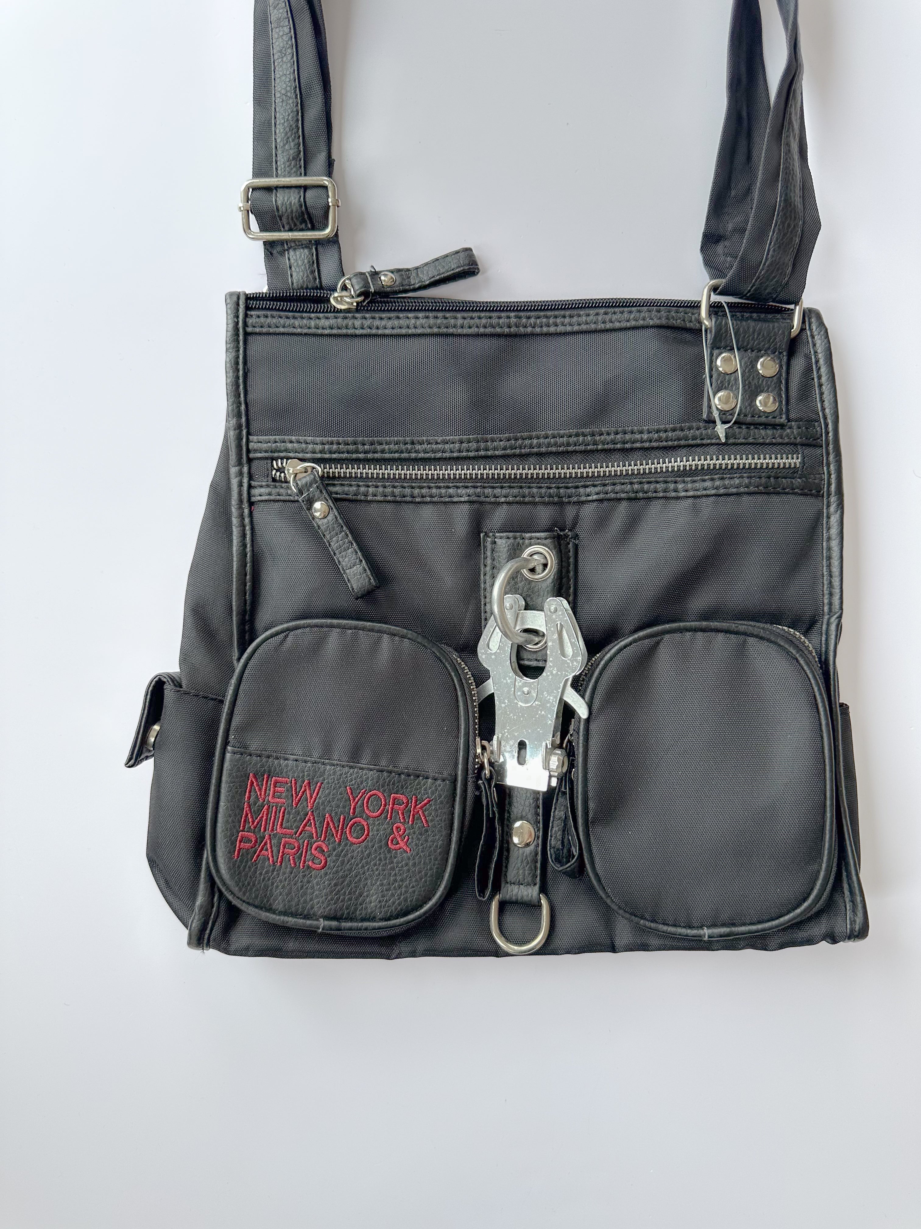 buckle hand bag / one size