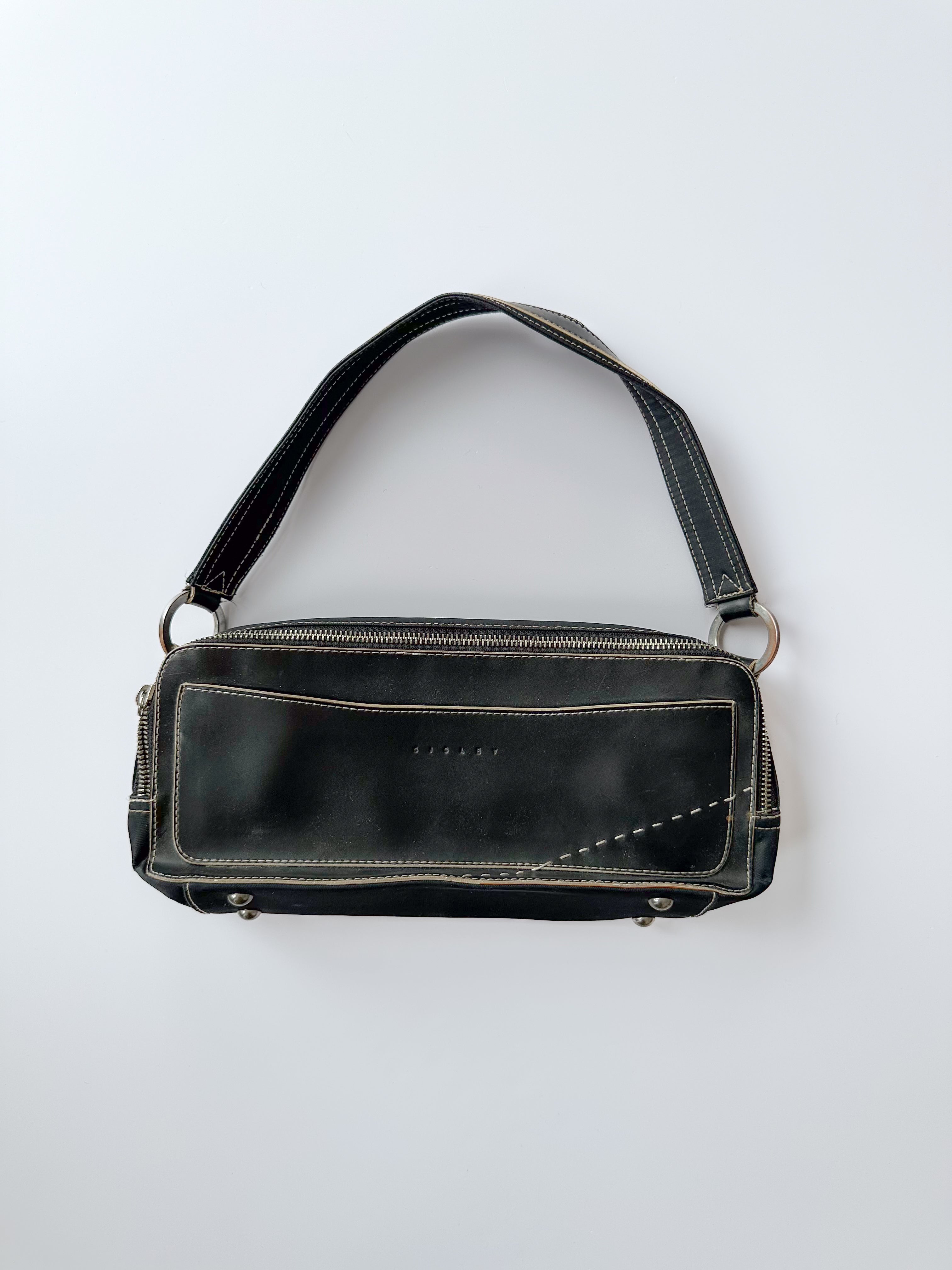 black hand bag / one size