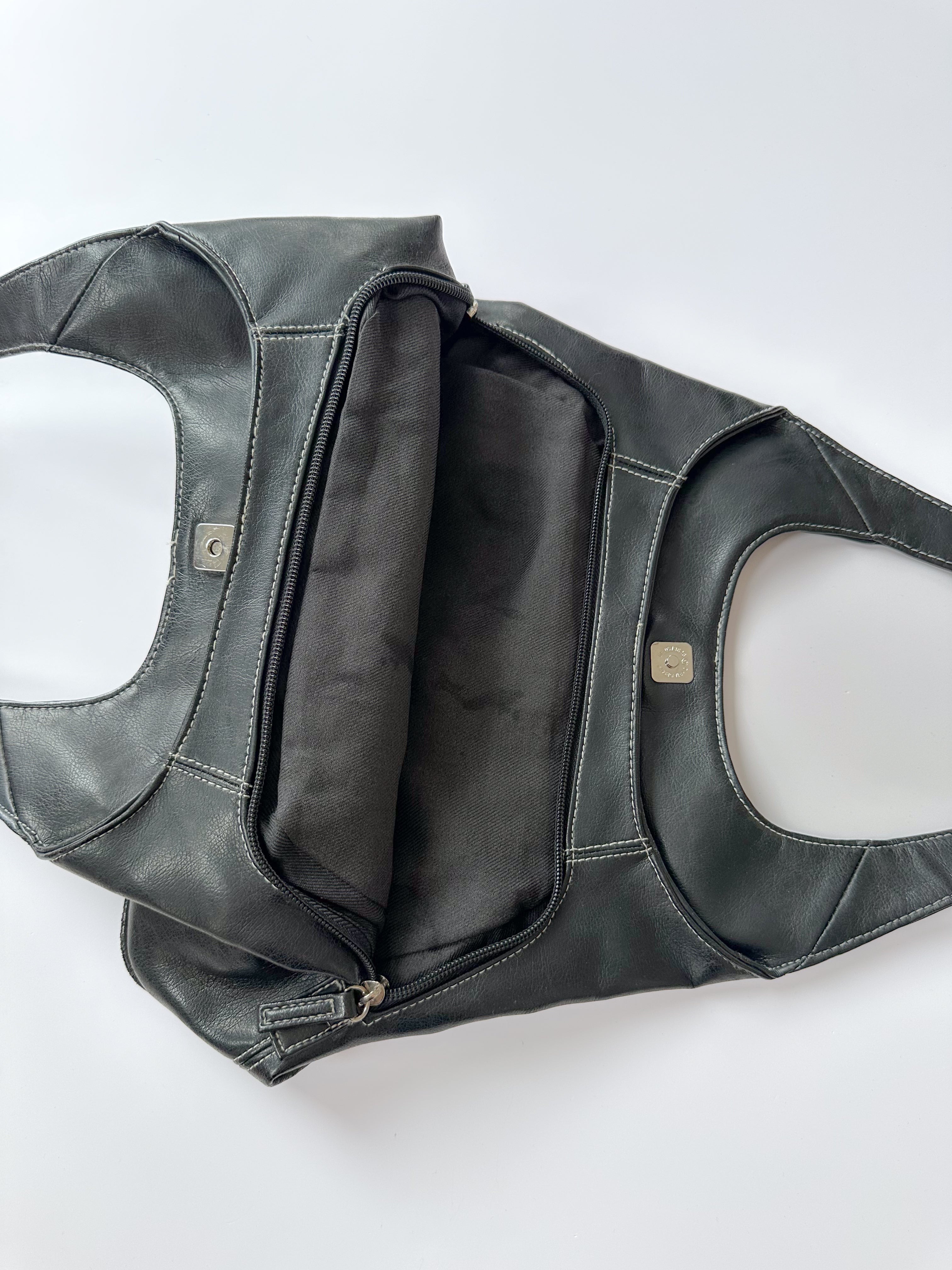 chic black handbag / one size