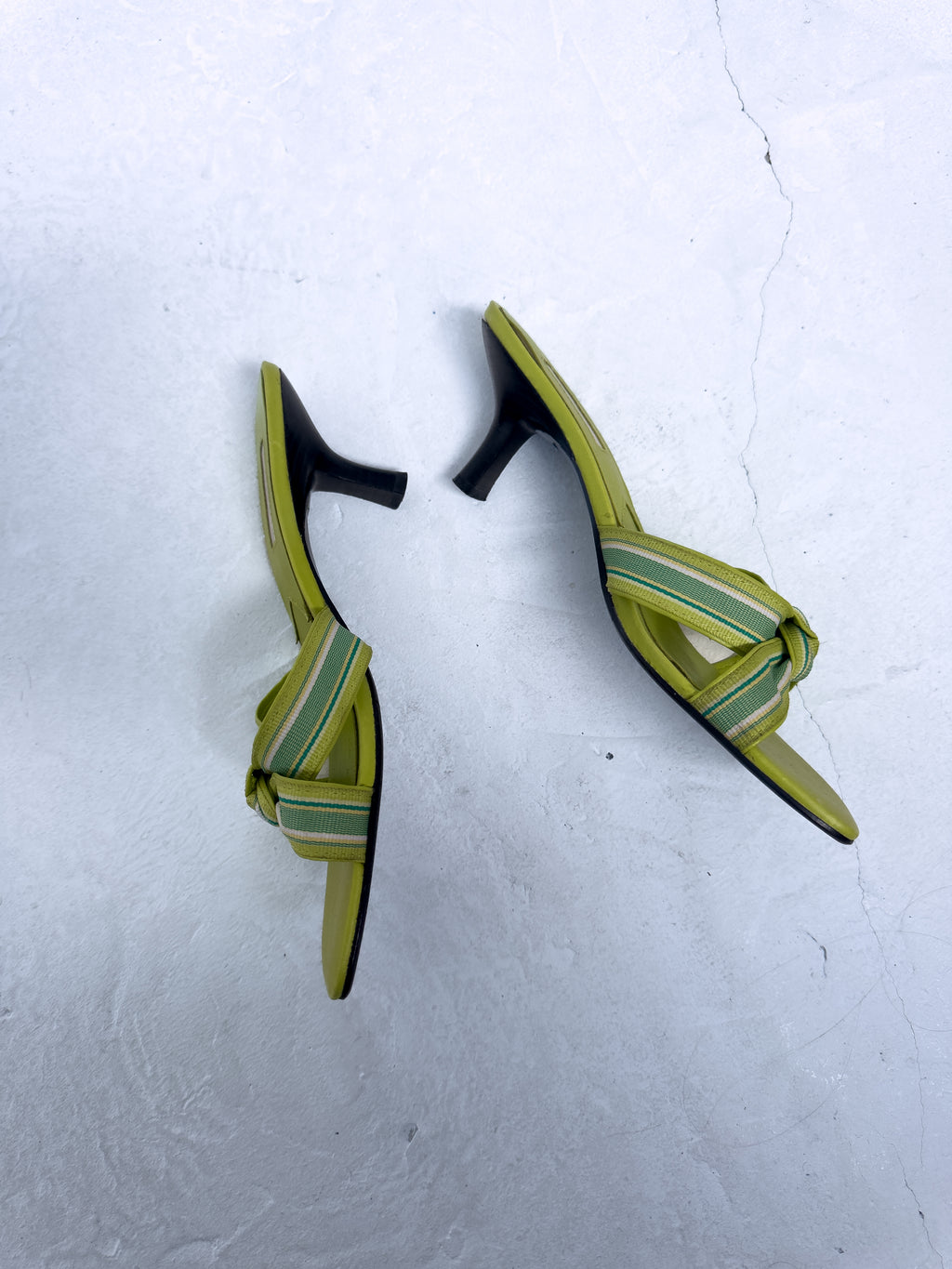 kitten heels — size 5